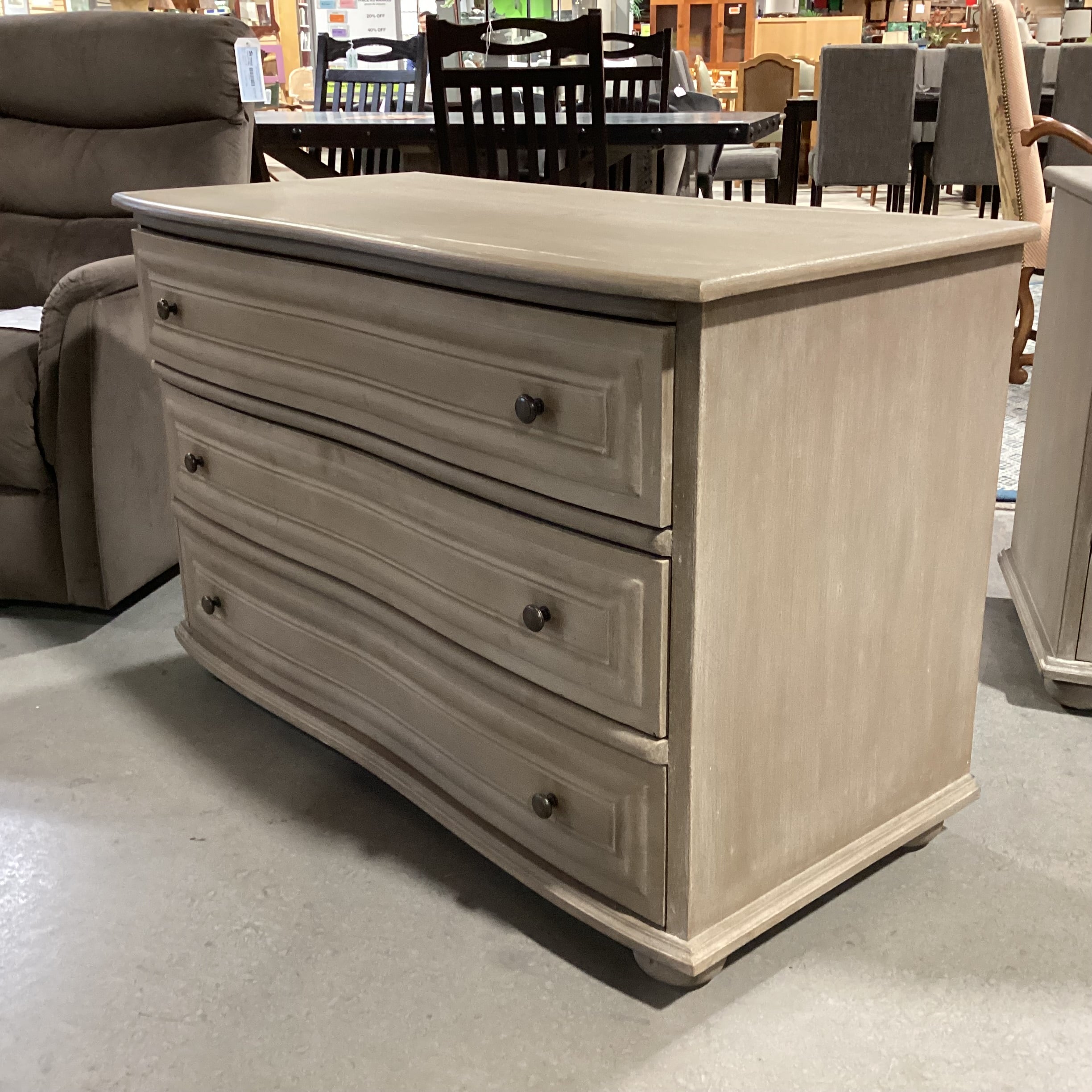 Noir Furniture Lauren Grey Wash Finish Curved Carved Front 3 Drawer Chest 45.5"x 22"x 30"