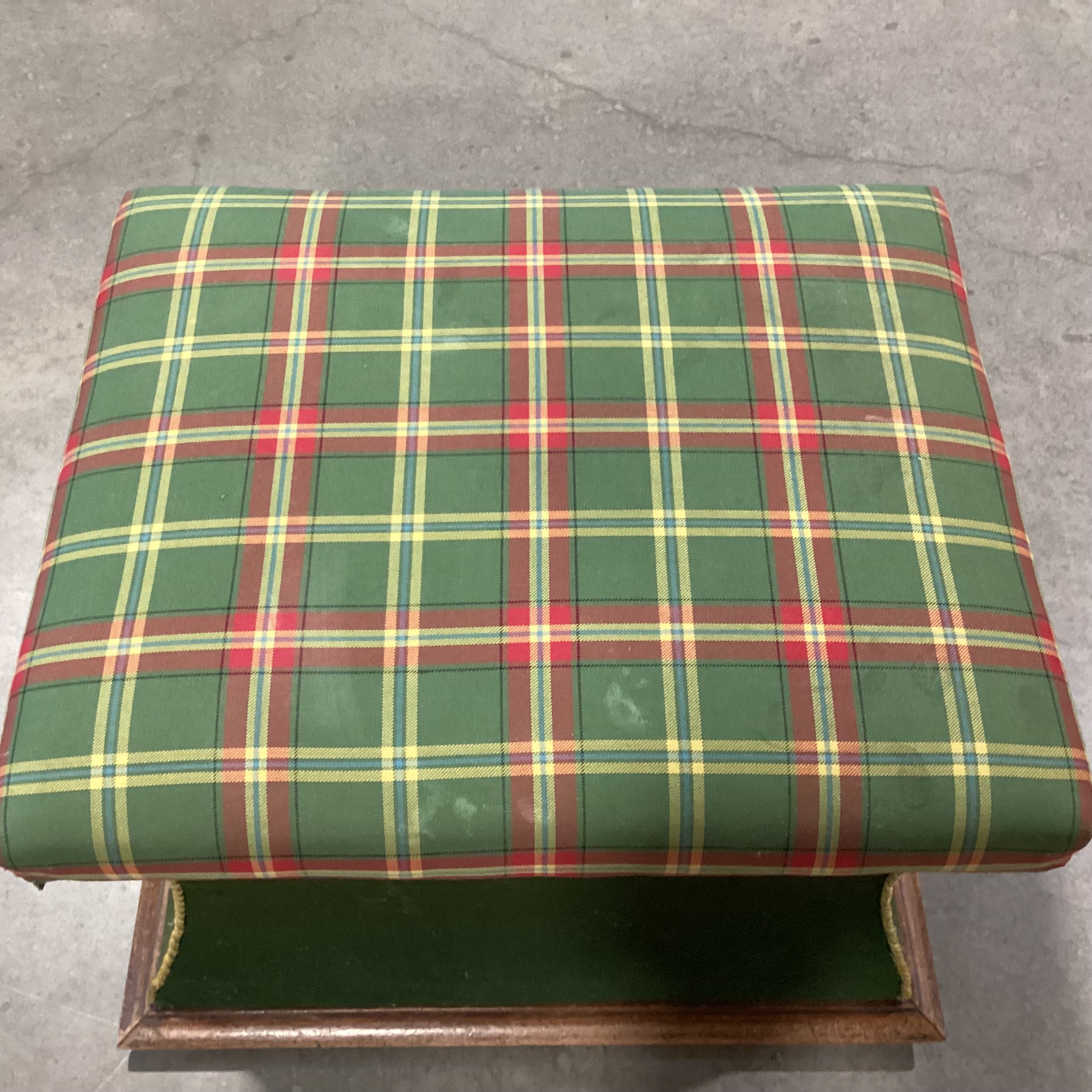 Green & Plaid Lionshead Handles Trunk Style with Storage Ottoman 24"x 20"x 17"