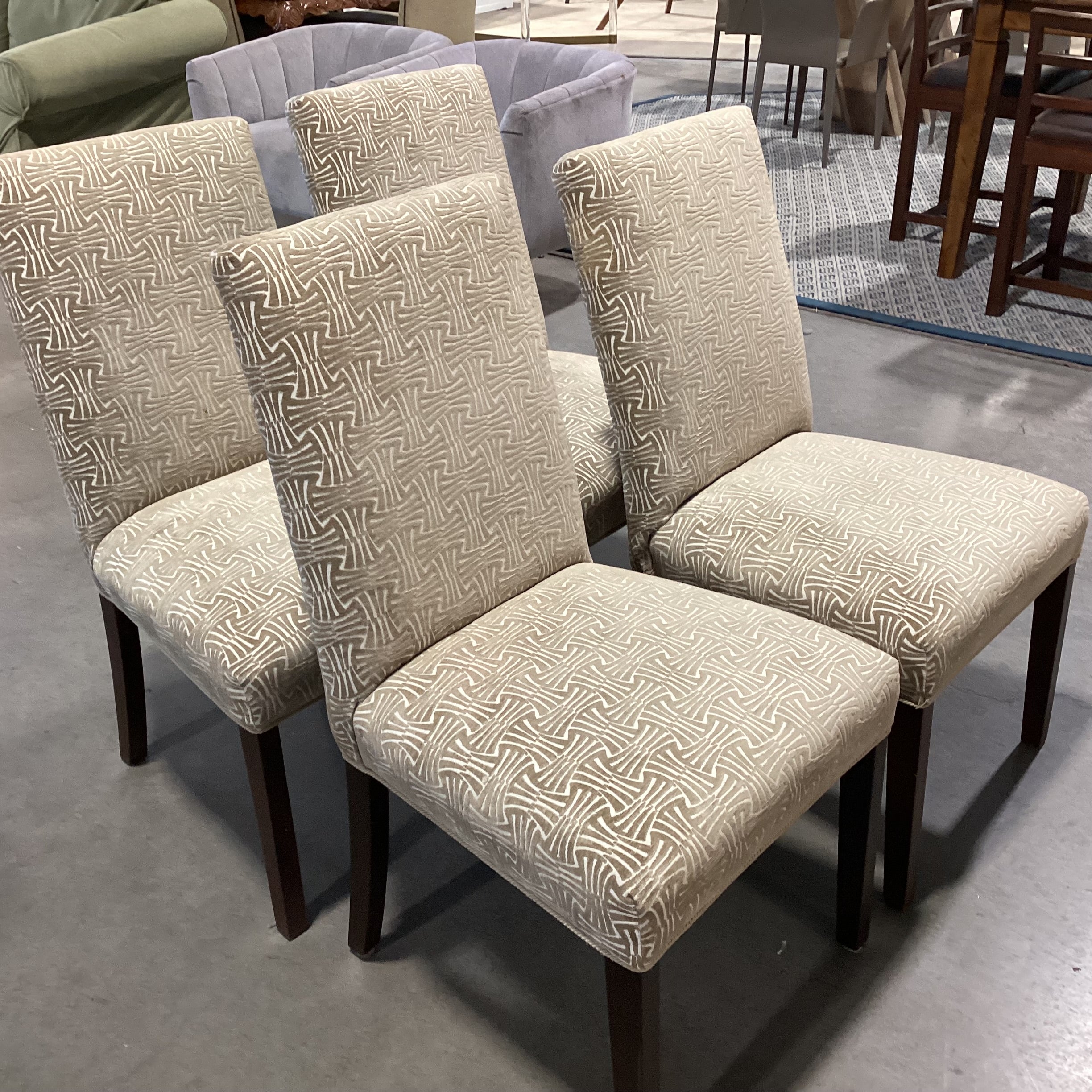 Set of 4 Beige & Ivory Raised Chenille Design Dining Chairs 22"x 24"x 40"