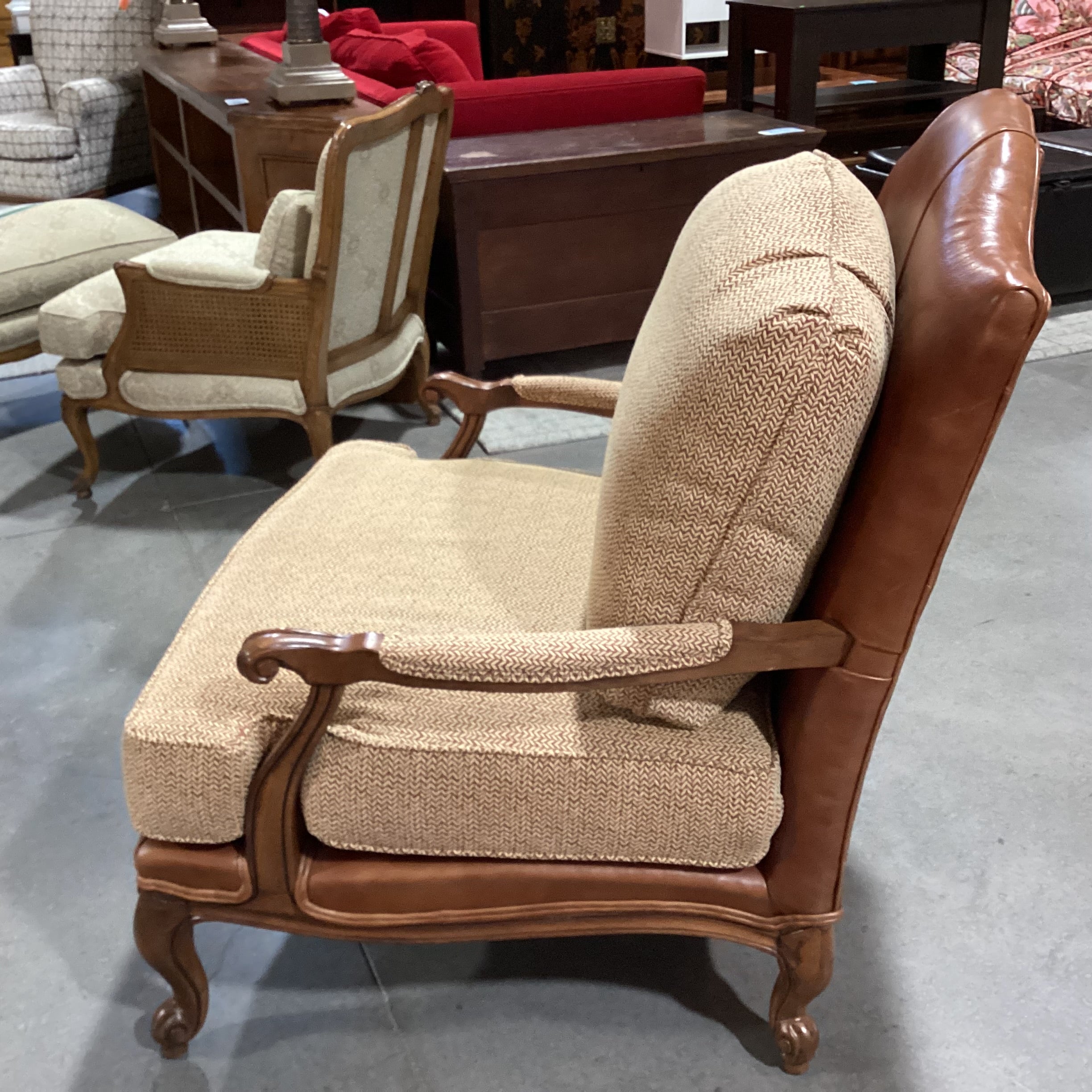 Ethan Allen Carved Wood Leather Gold & Burnt Orange Woven Bergere Chair 36"x 40"x 42"