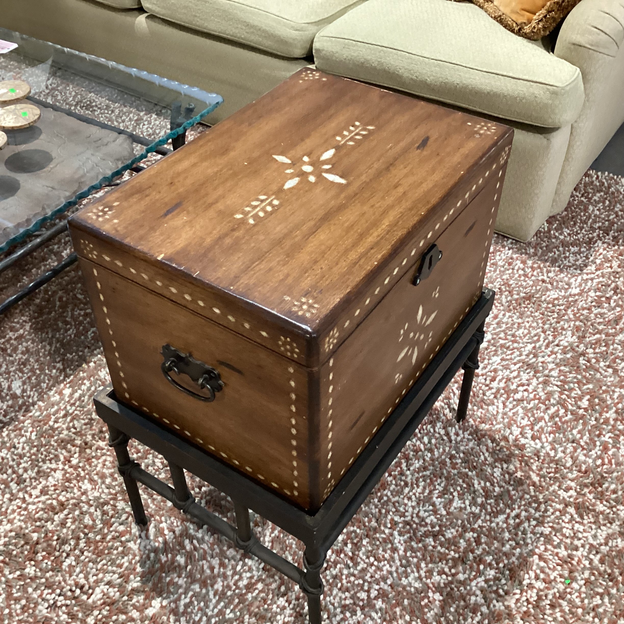 Carved Wood with Shell Like Embellish Compartment & Tray Storage with Iron Stand Trunk 22.5"x 16"x 27.5"