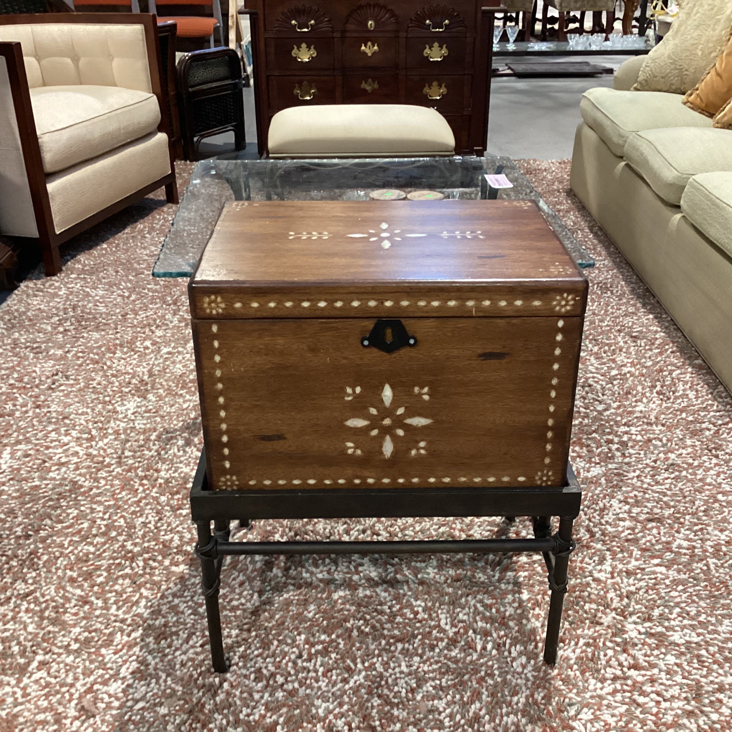 Carved Wood with Shell Like Embellish Compartment & Tray Storage with Iron Stand Trunk 22.5"x 16"x 27.5"