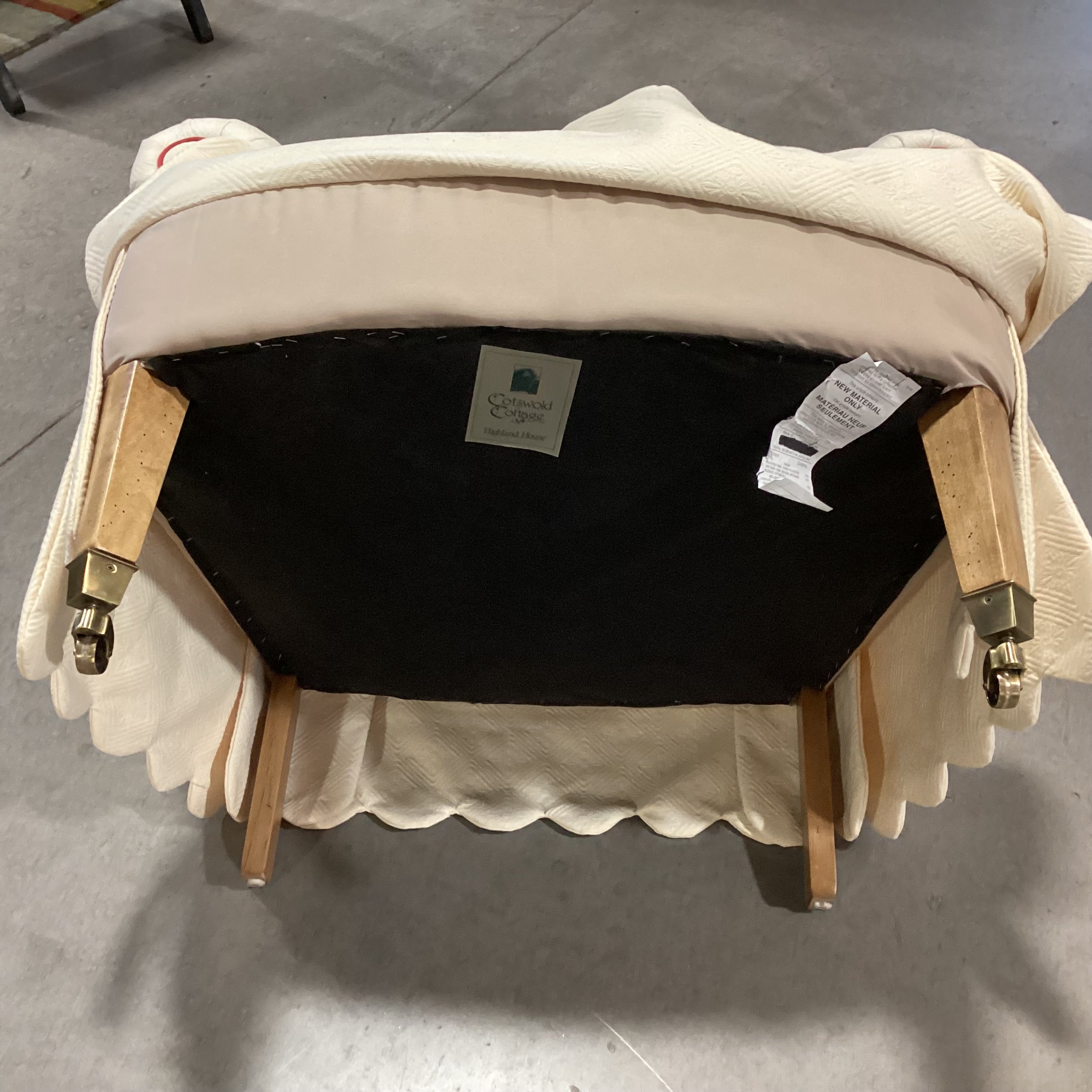 Cotswold Cottage Higland House Custom Cream Raised Diamond Scallop Skirt & Piping Front Castered Chair 36"x 36"x 39"