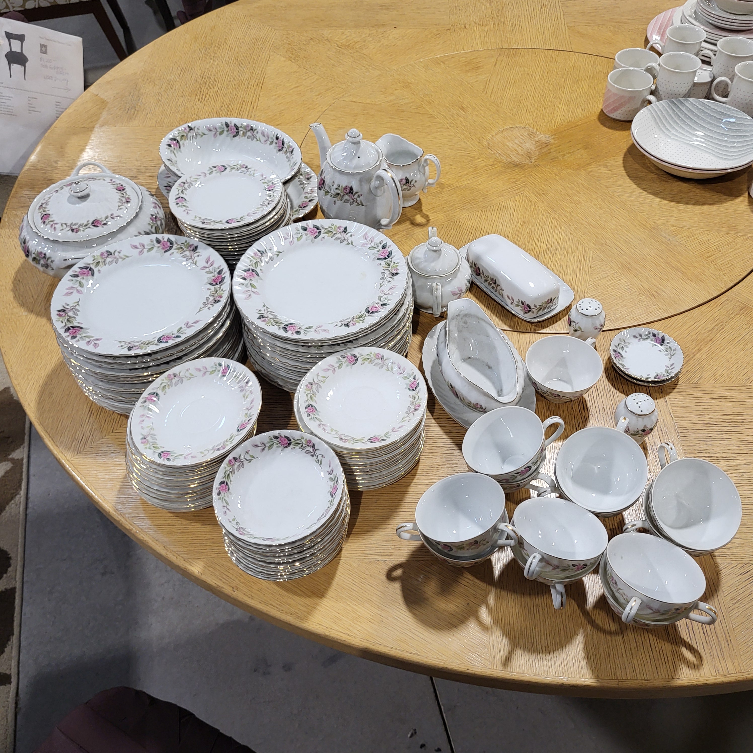 Set of 112 Creative Fine China #2345 Dinnerware