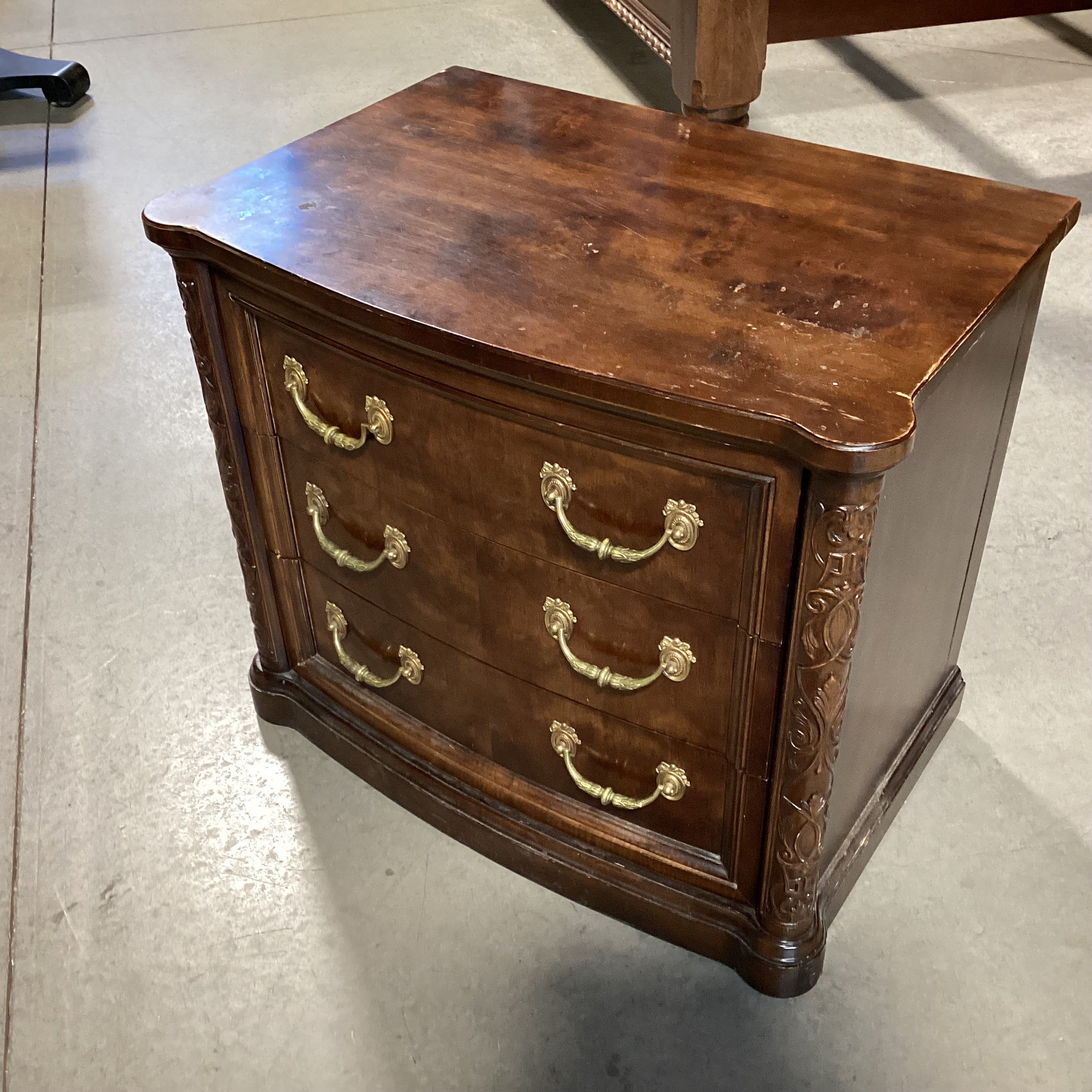 Henredon Burl Veneer & Wood with Brass Pulls 3 Drawer Nightstand 28"x 18"x 25"