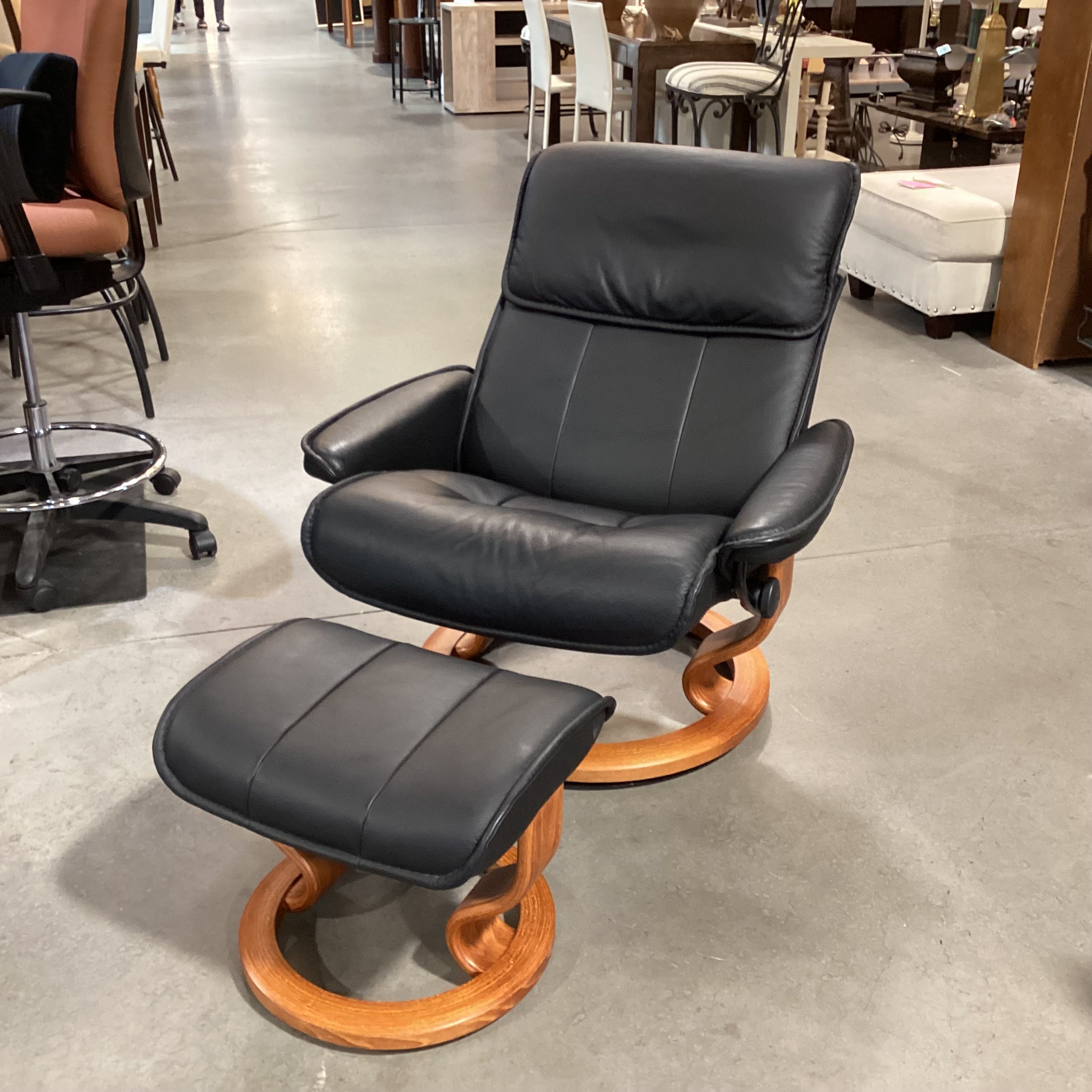 Ekornes Stressless Black Leather Wood with Ottoman Lounge Chair