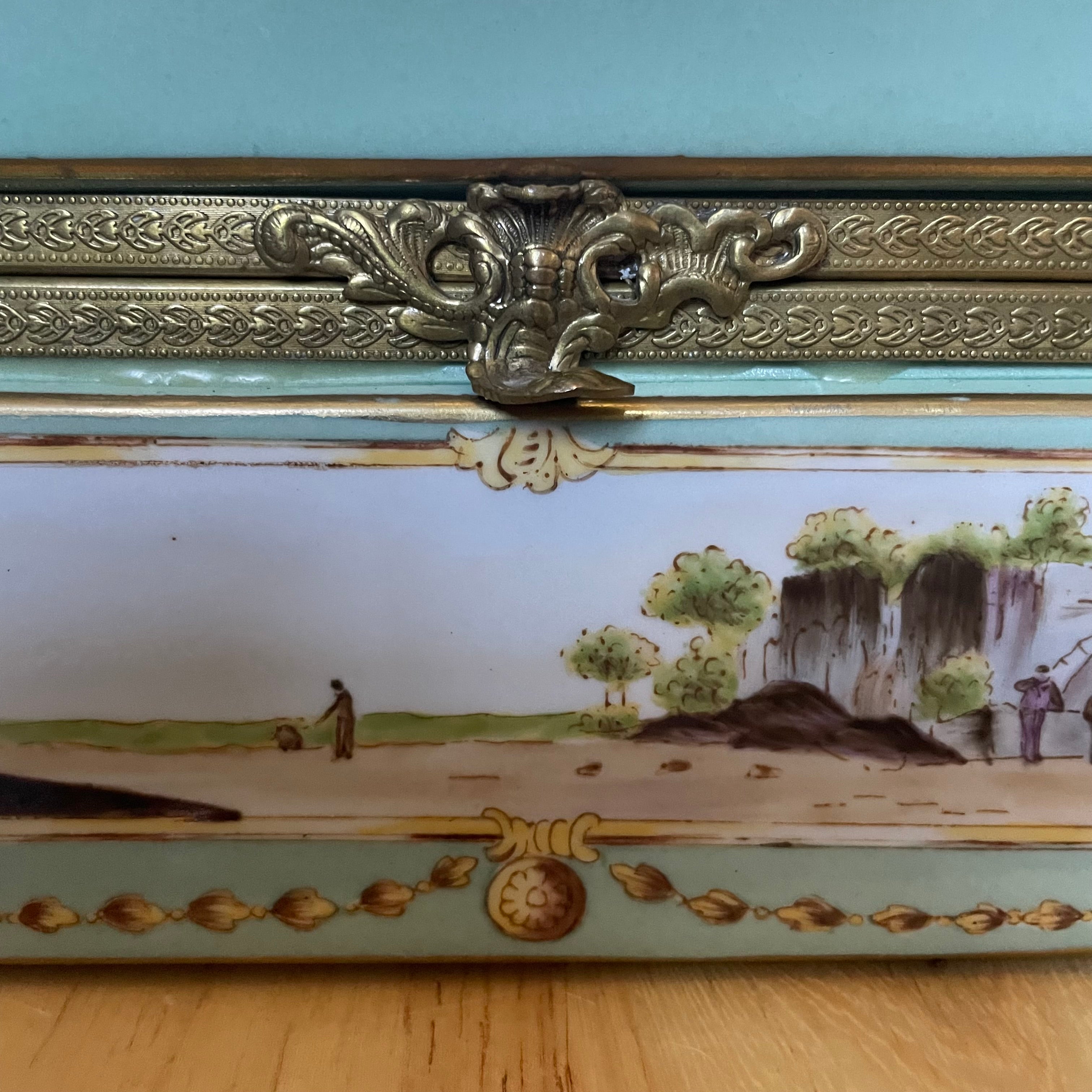 Vintage Meissen Style Reproduction Handpainted Porcelain Jewelry/Trinket Box 12"x 6.5"x 4"