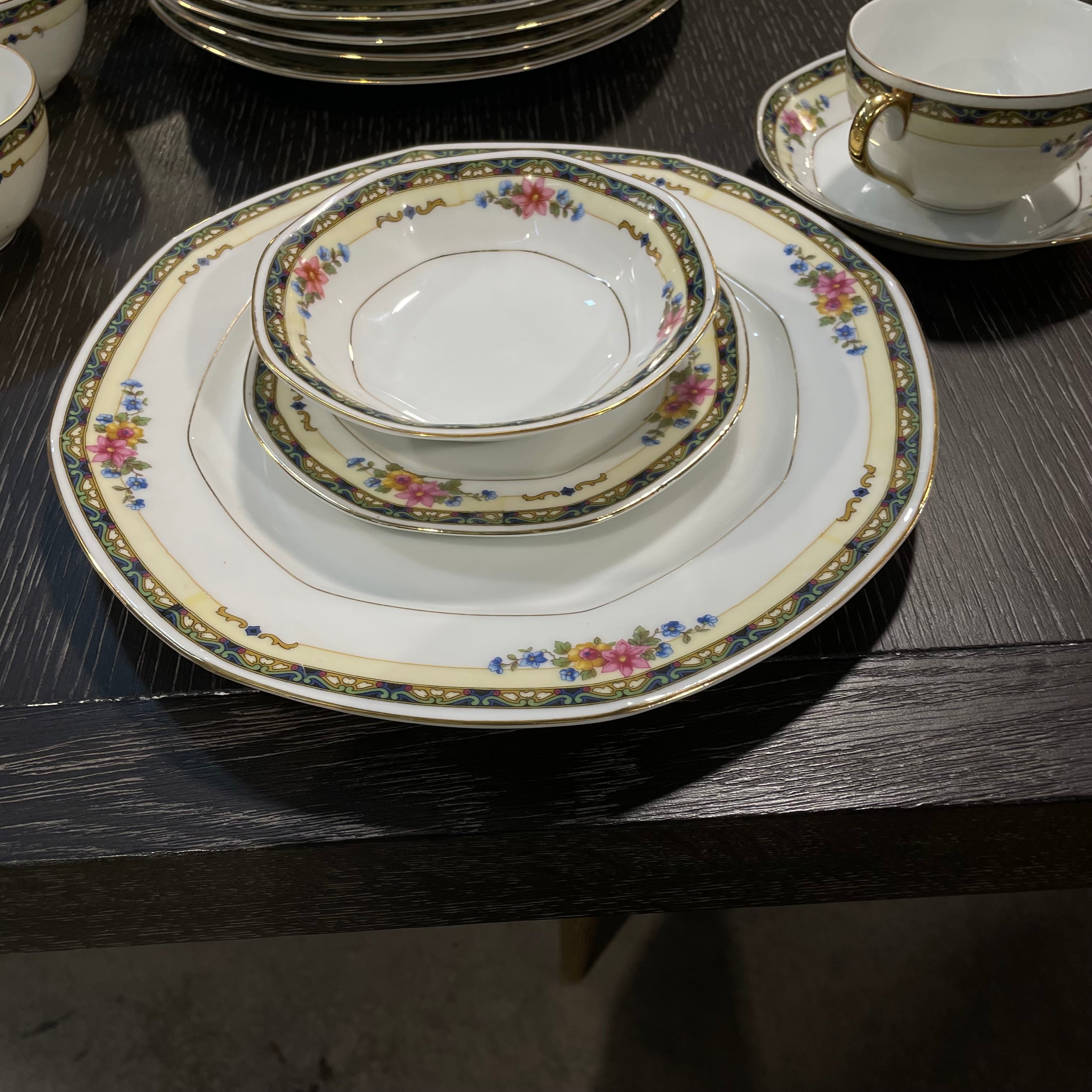 Set of 51 Pieces Vintage Epiag "Alameda" China Dinnerware, Made in Czechoslovakia