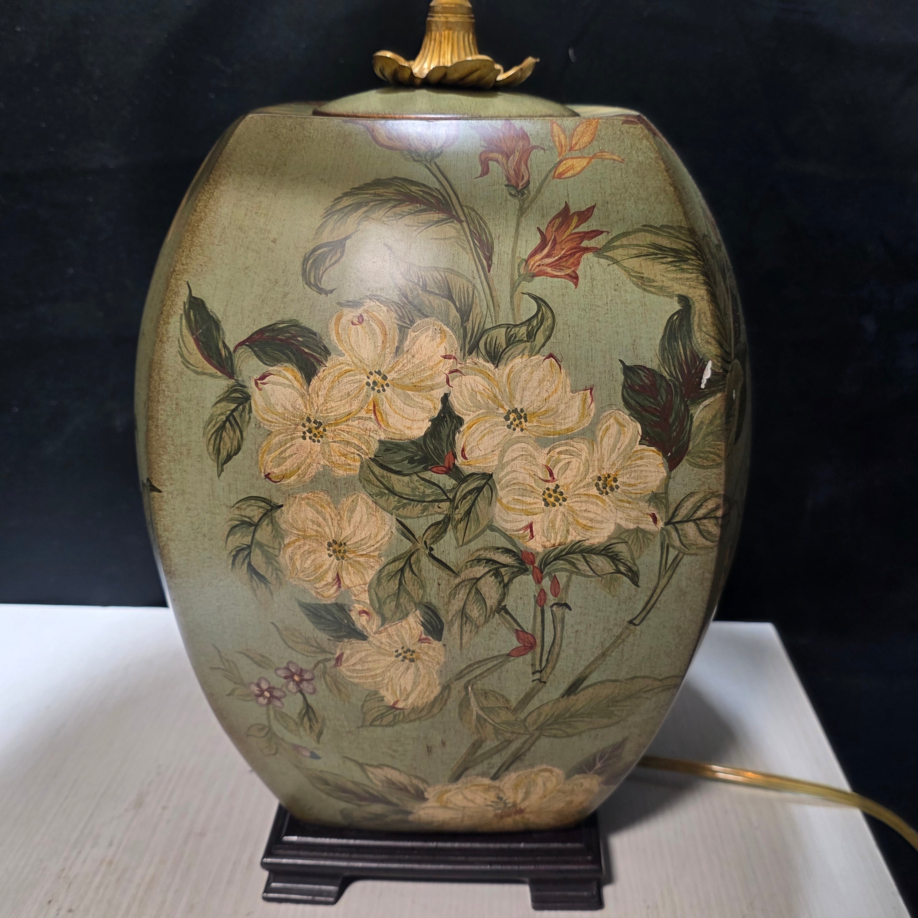 Garden Type Floral Table Lamp 18"D x 29"