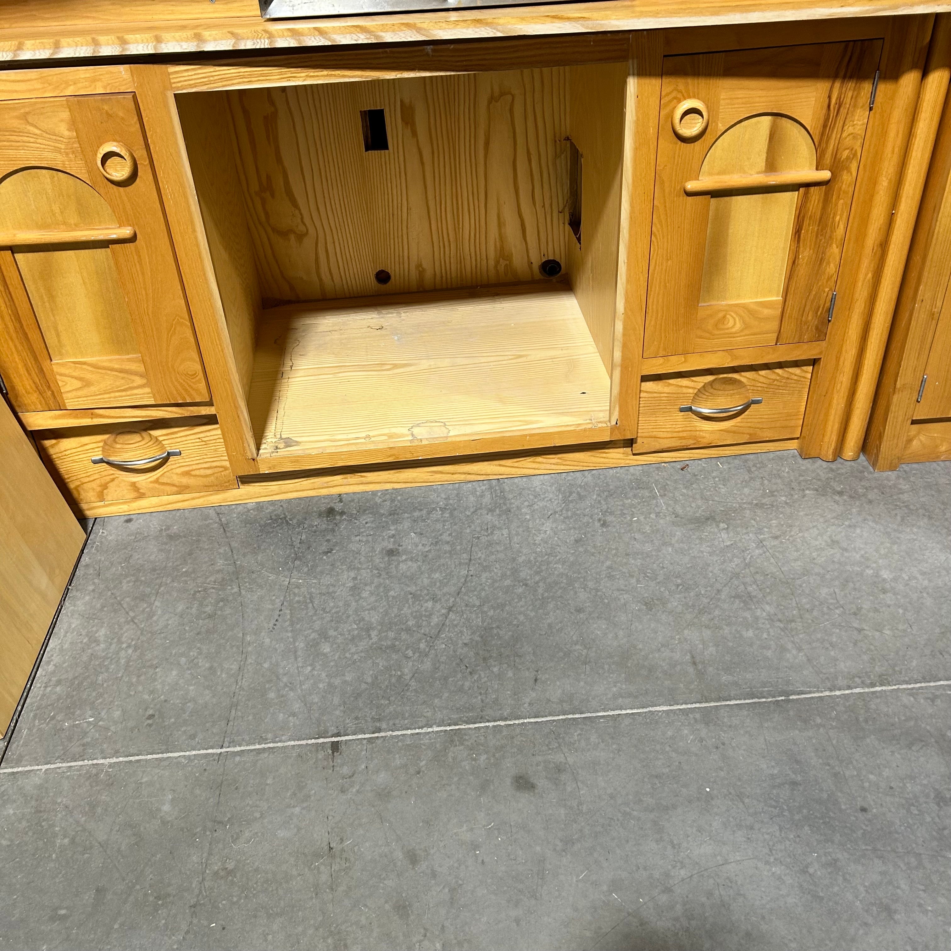 Golden Pine 4 Piece Kitchen Cabinet Set with Hood