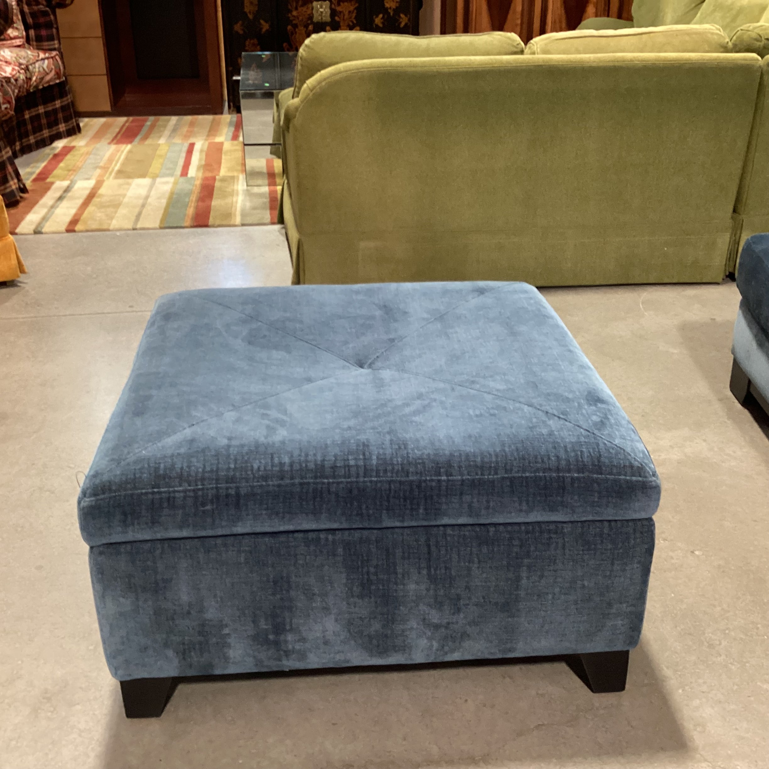 Jonathan Louis Blue Teal Chenille Velvet Woven 2 End Chaise with Storage Ottoman 4 Piece Sectional 103"x 64"x 64"x 30"