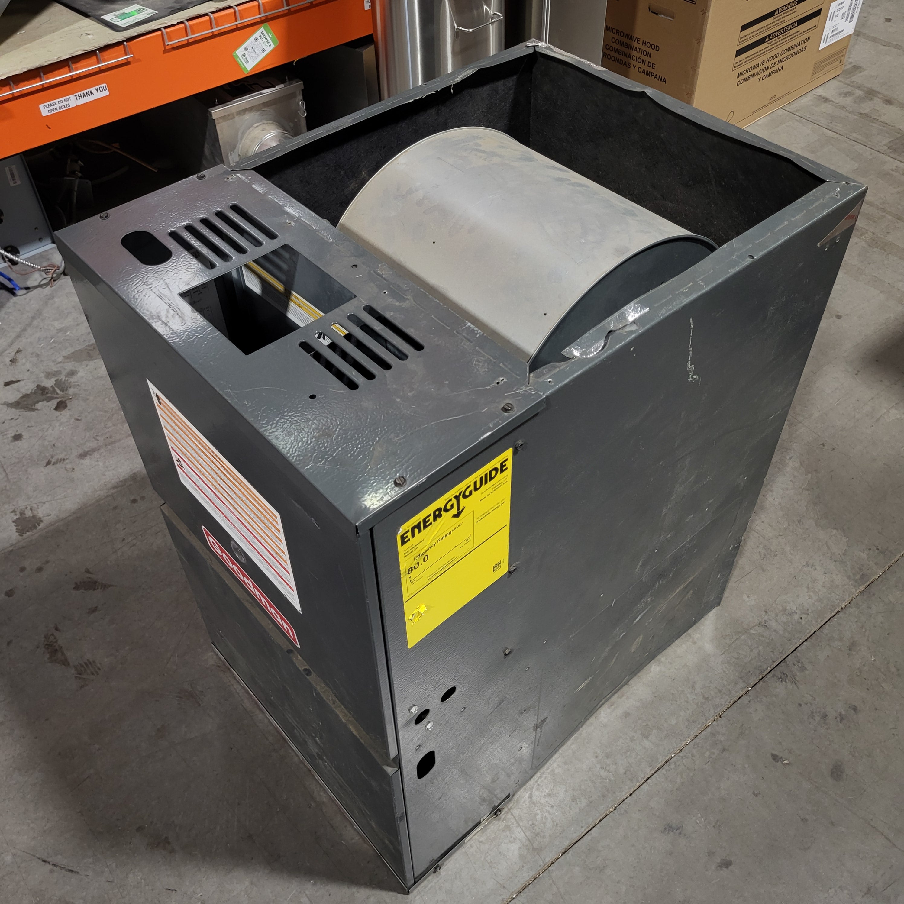 Goodman Manufacturing Natural Gas Furnace 21"x 28.5"x 34"
