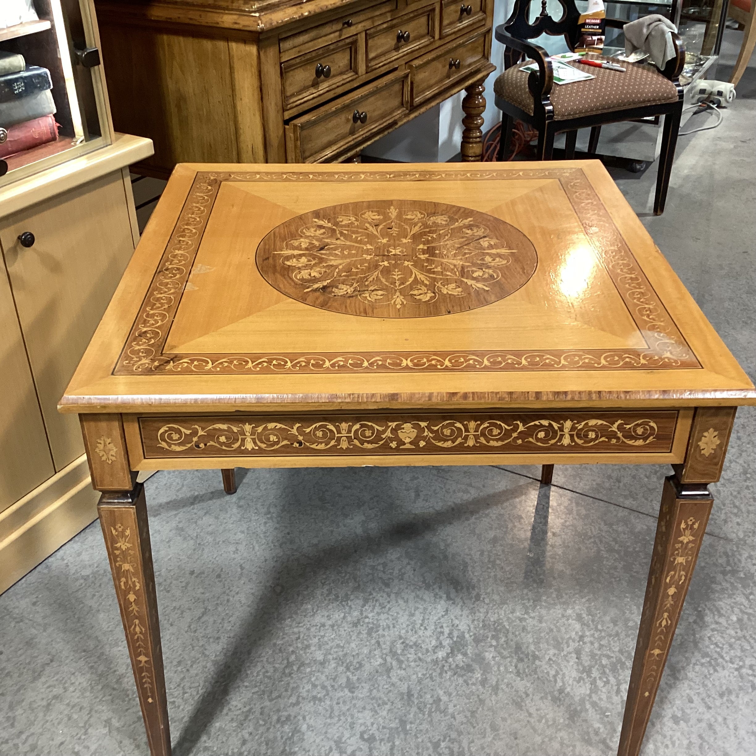 Vintage Ornate Inlay Veneer Accent Table 32"x 32"x 30"