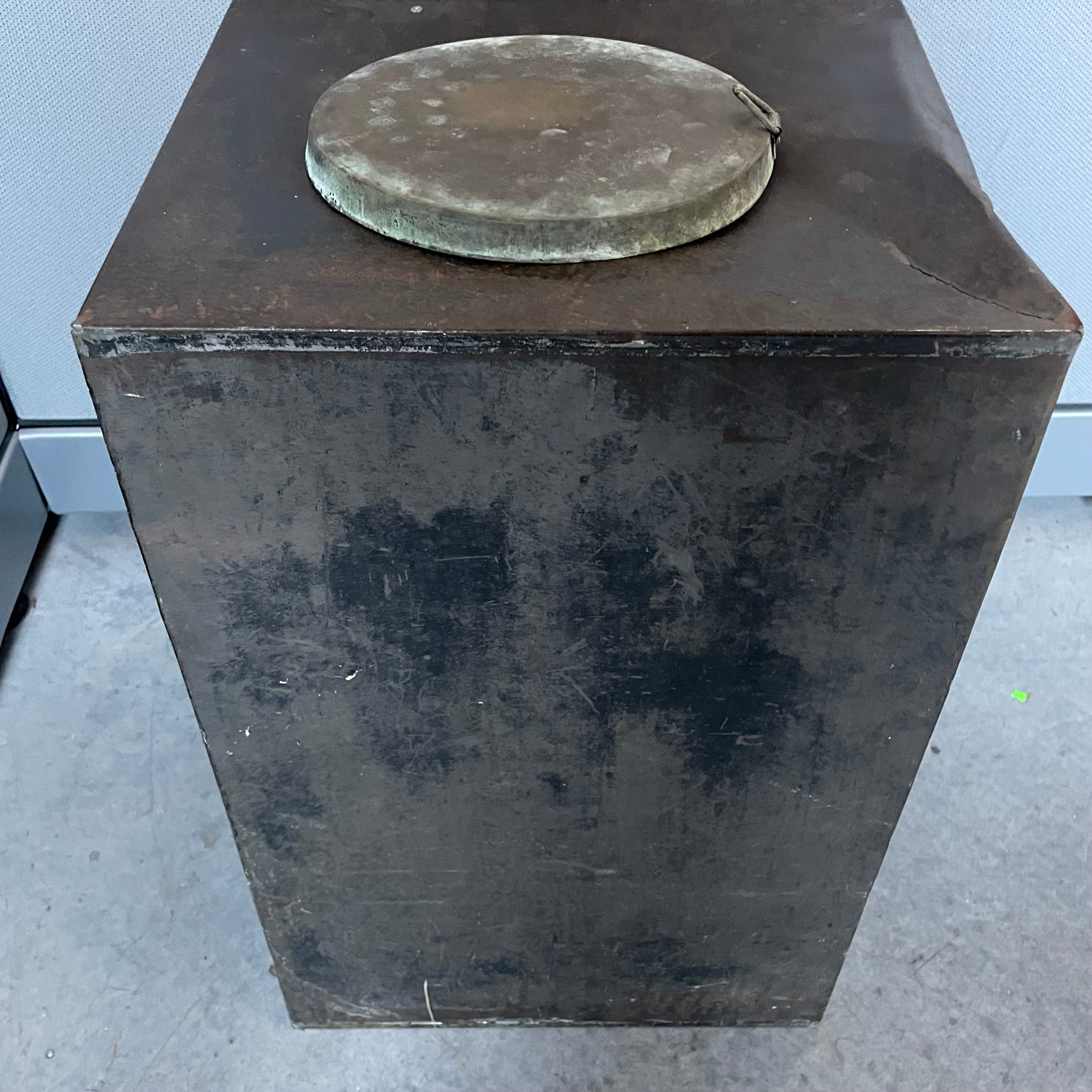 Antique General Store Metal Handpainted Toleware Formosa Tea Dispenser, 12.25"x 15"x 19.5"