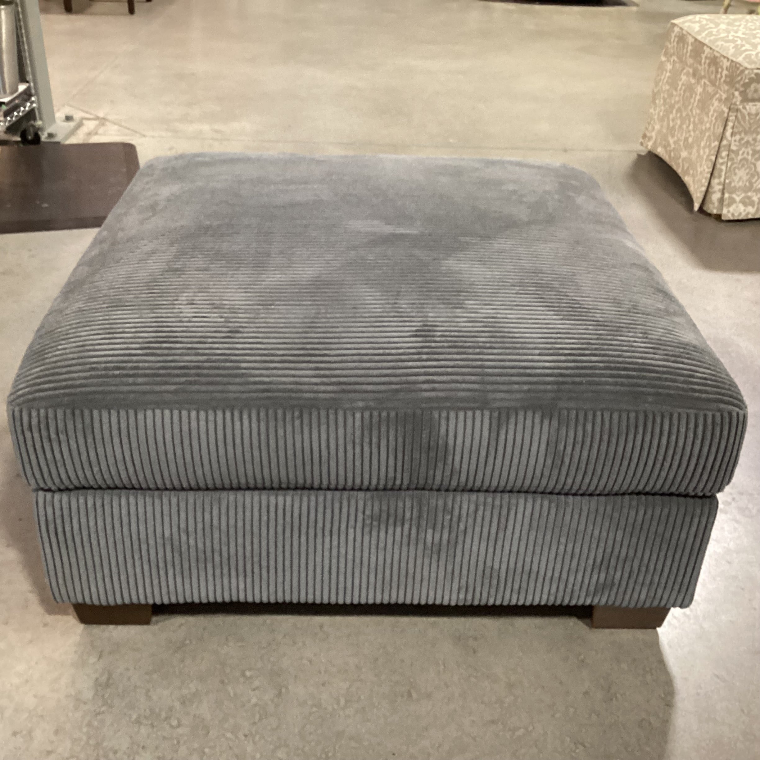 Thomasville Grey Wide Ribbed Chenille Ottoman 39"x 39"x 18.5"