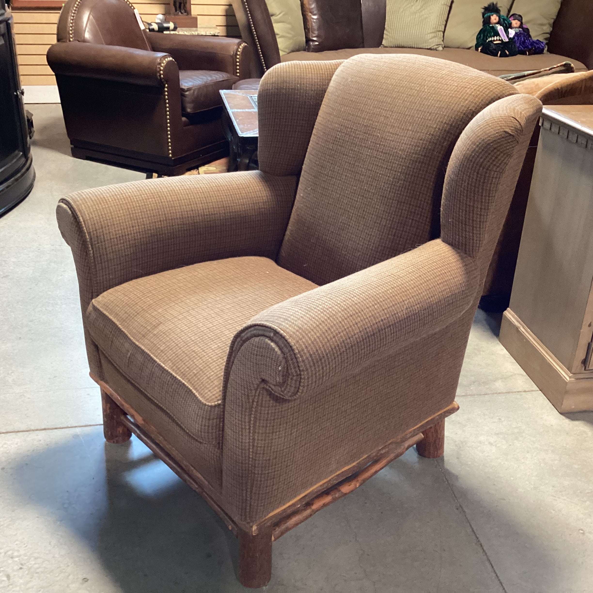 Old Hickory Brown Houndstooth Wool Blend & Log Winged Chair 39"x 32"x 39"
