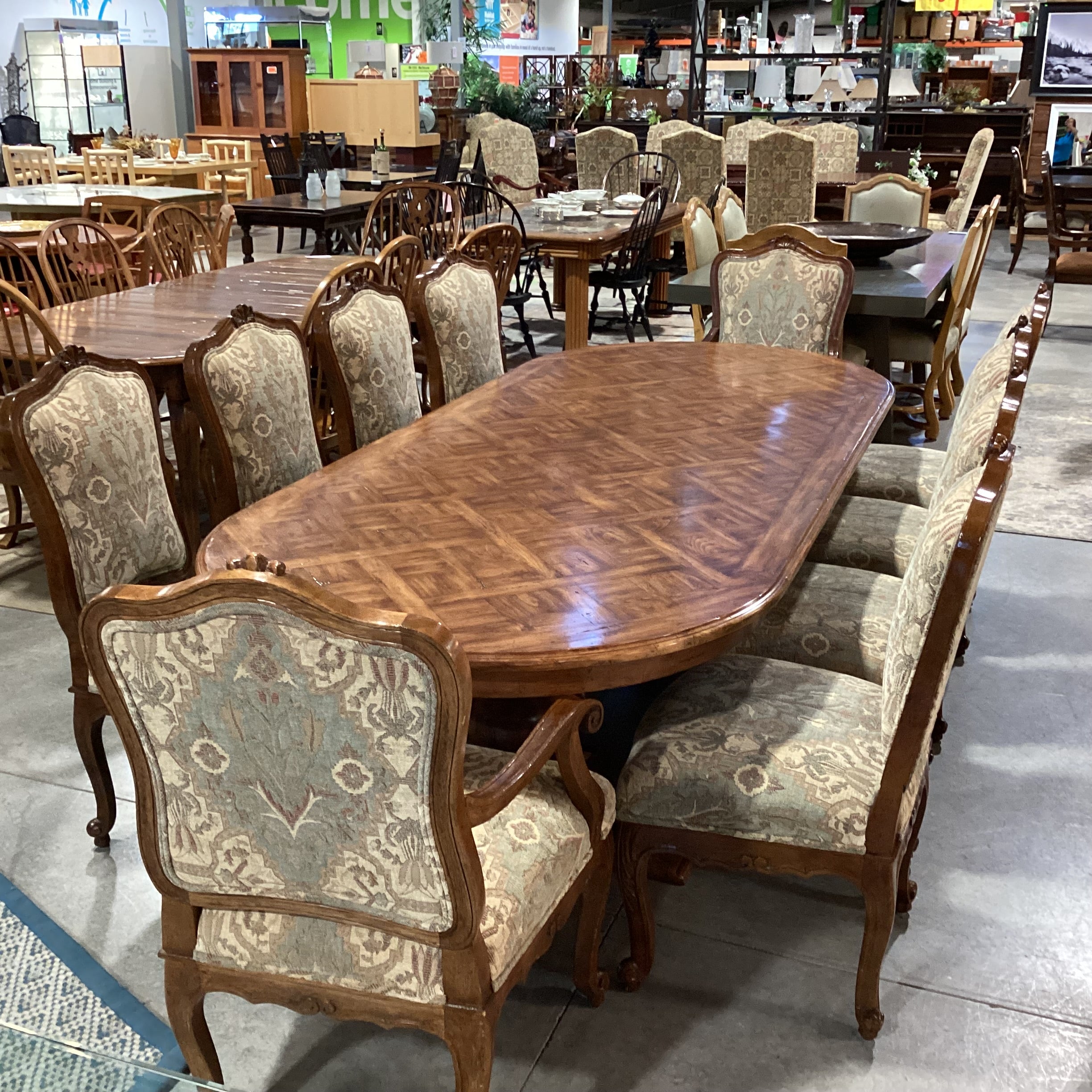 J Robert Scott Oval Lattice Inlay with Double Pedestal Table & 10 Chairs Dining Set 108"x 46"x 30"