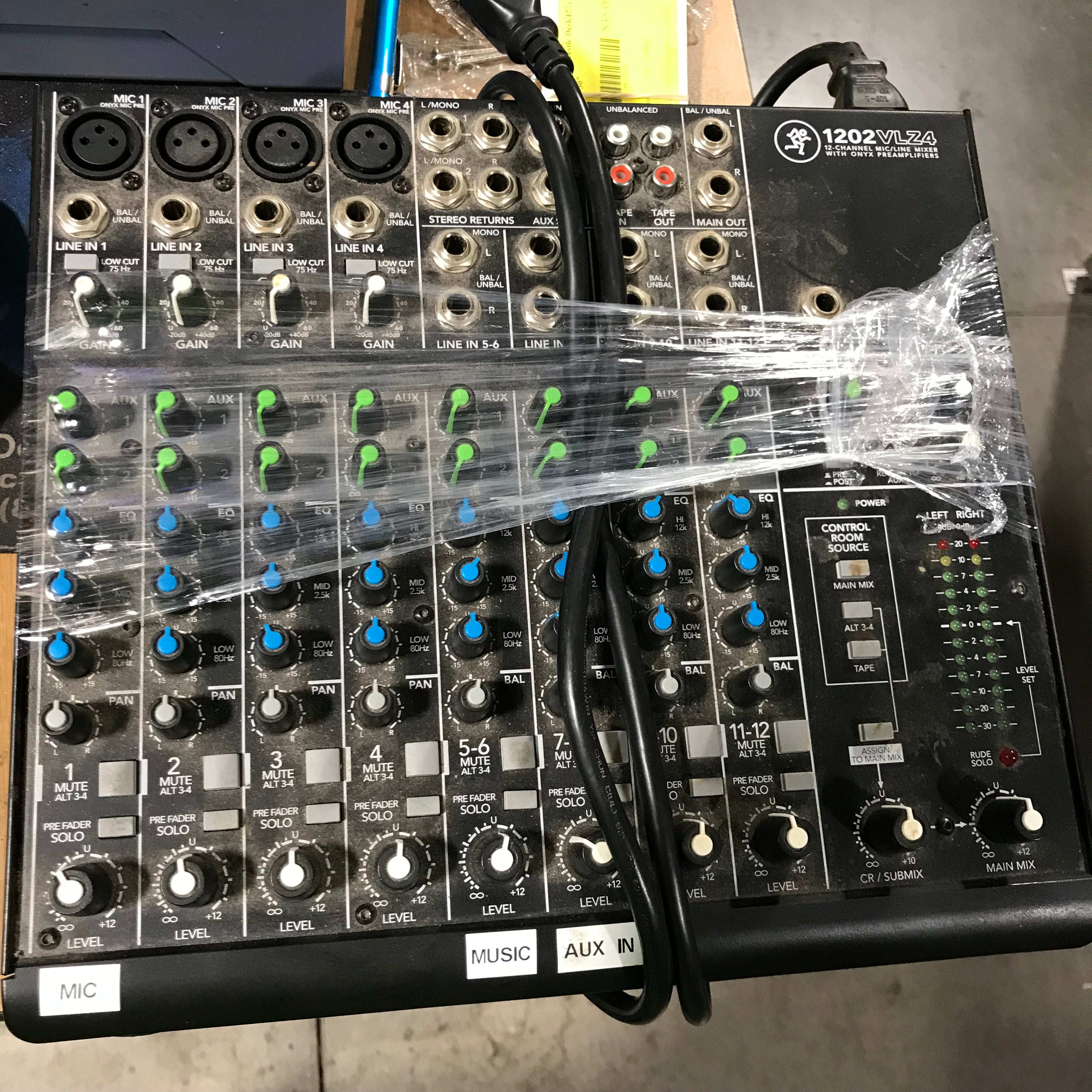 Mackie 1202 VLZ4 12 Channel Mixer