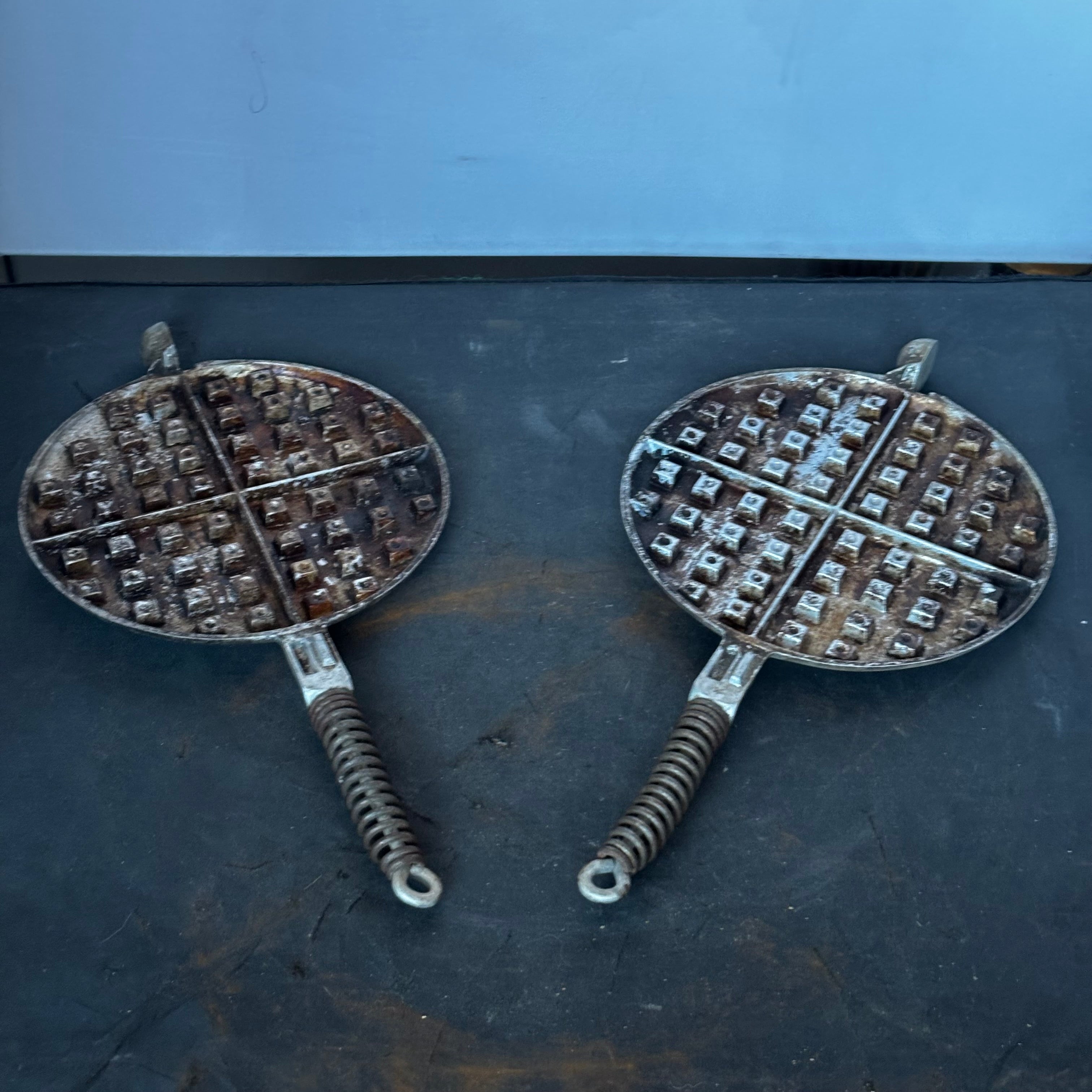 Antique Cast Iron Wagner Ware Waffle Iron, 15" x 5"
