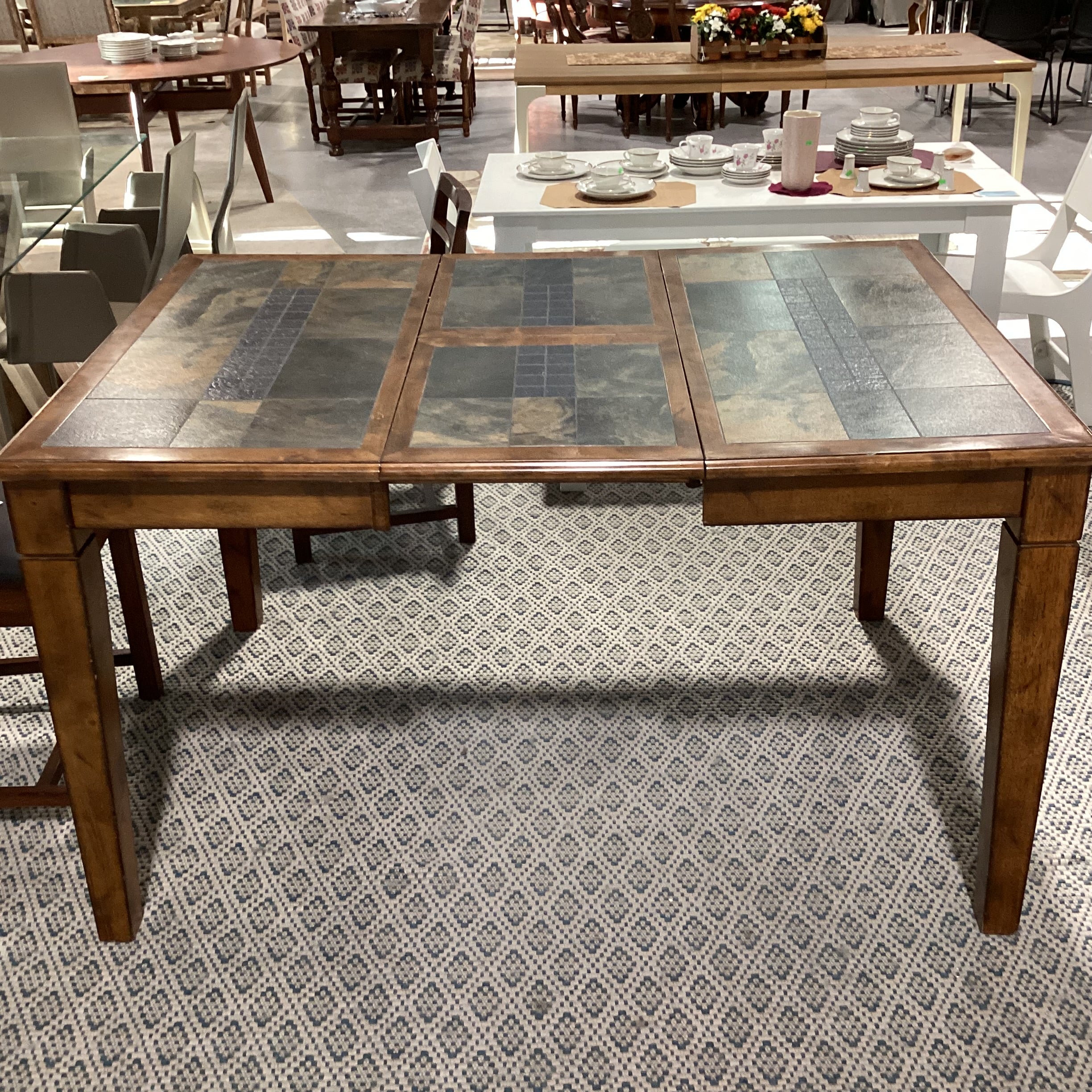 Carved Wood & Slate Stone Tile with Center Butterfly Leaf Table with 4 Wood & Croc Style Faux Leather Barstools Dining Set 44.5" to 62.5"x 44.5"x 35.5"