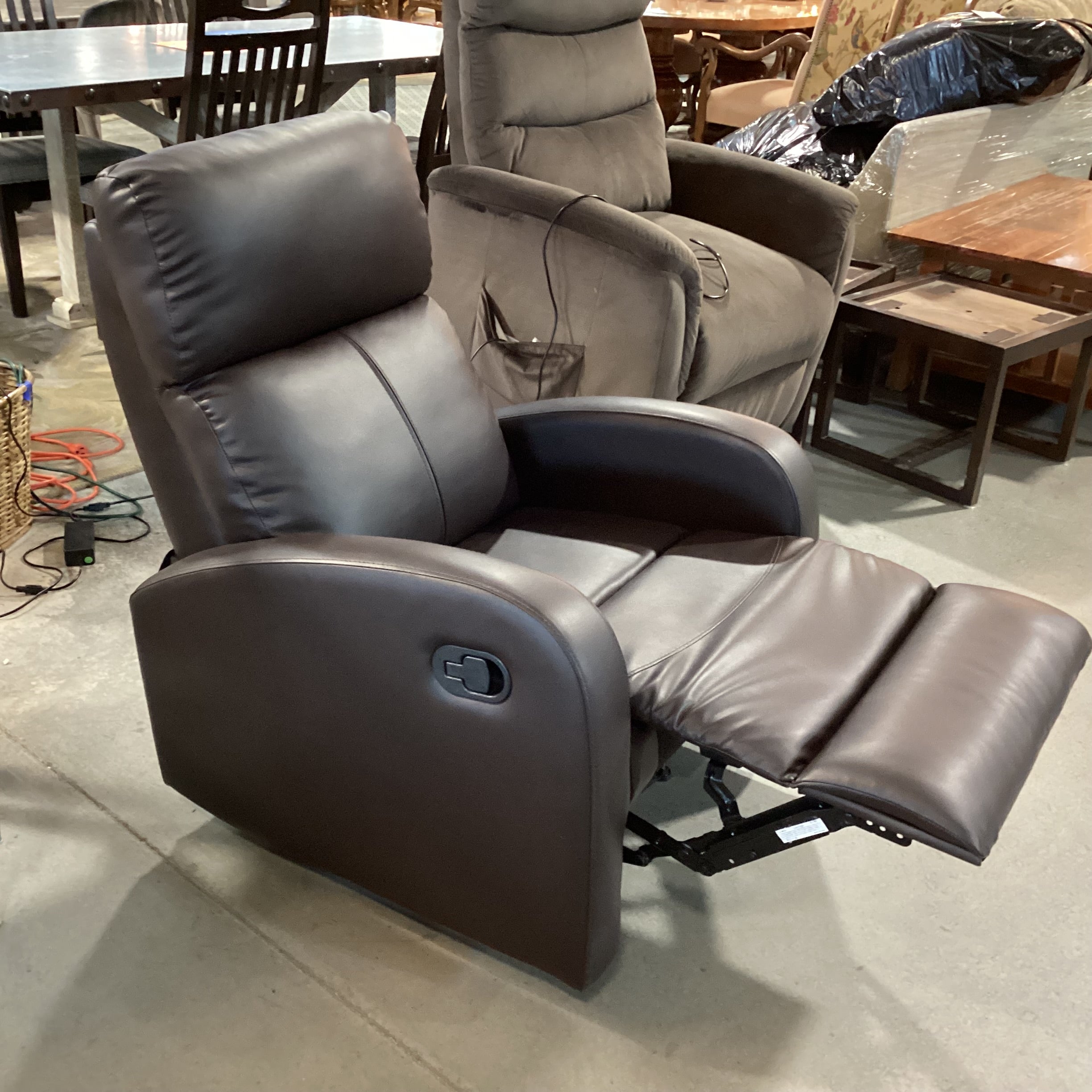 Faux Leather Manual Recliner Chair 29"x 34" to 50"x 41"