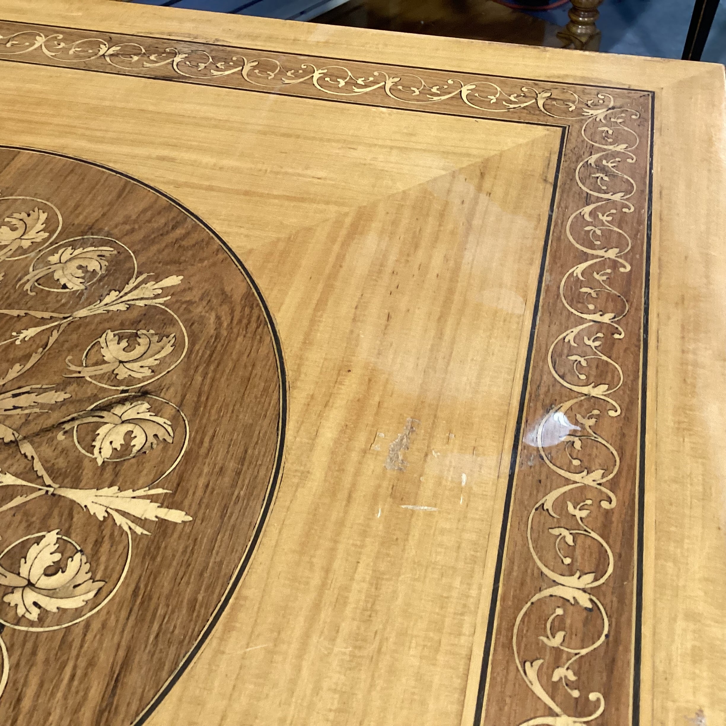 Vintage Ornate Inlay Veneer Accent Table 32"x 32"x 30"