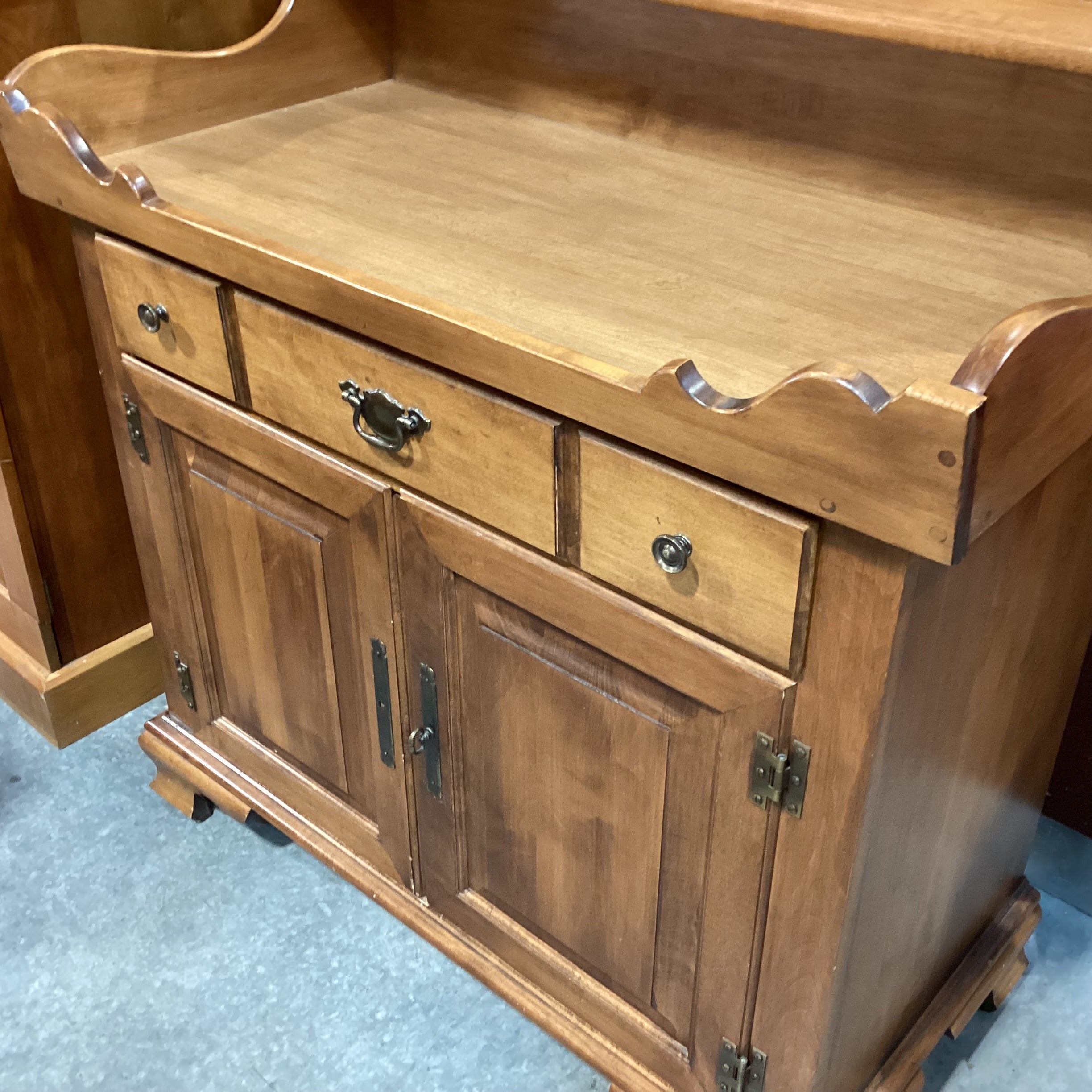 Vintage Young Republic Hard Rock Maple 1 Drawer 2 Door Buffet 37"x 20"x 39"
