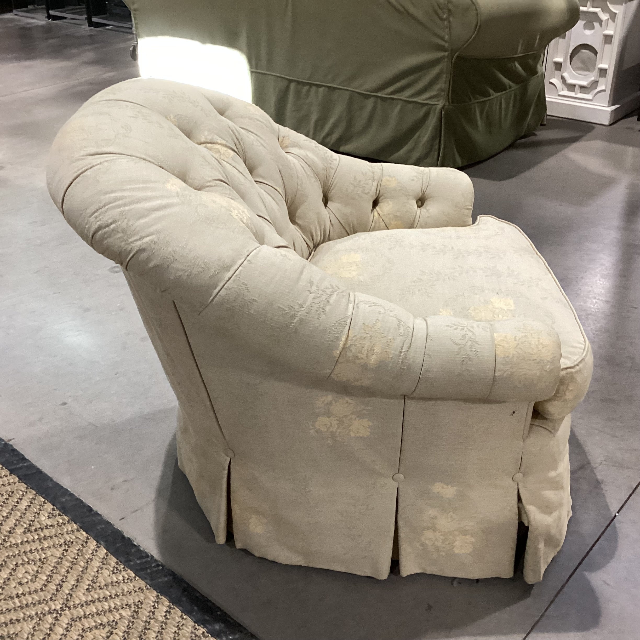 JJ Custom Gold & Cream Tufted Back Tailored Skirt Chair 36"x 40"x 34"