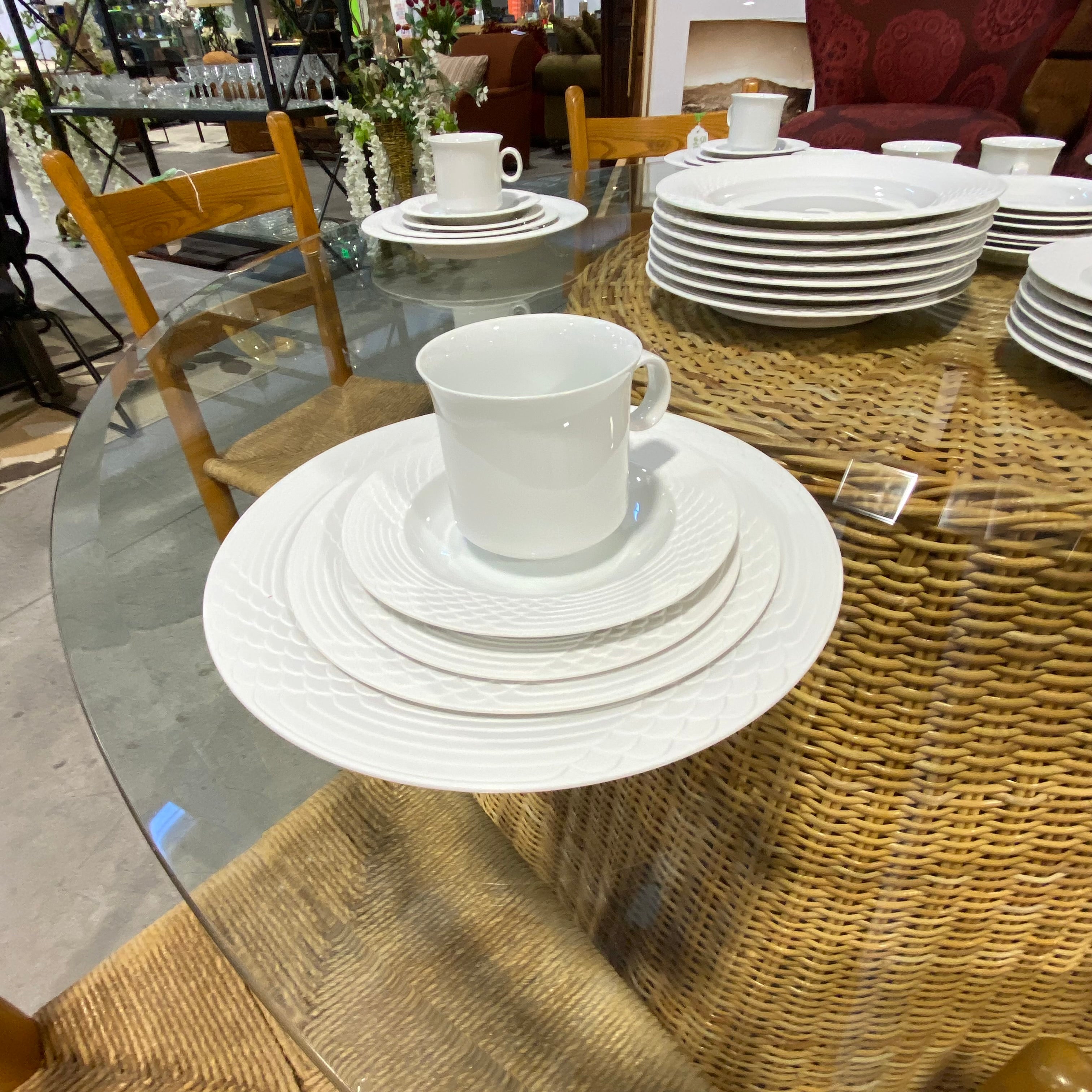 Hutsehenreuter "Seta" 62 piece China Set