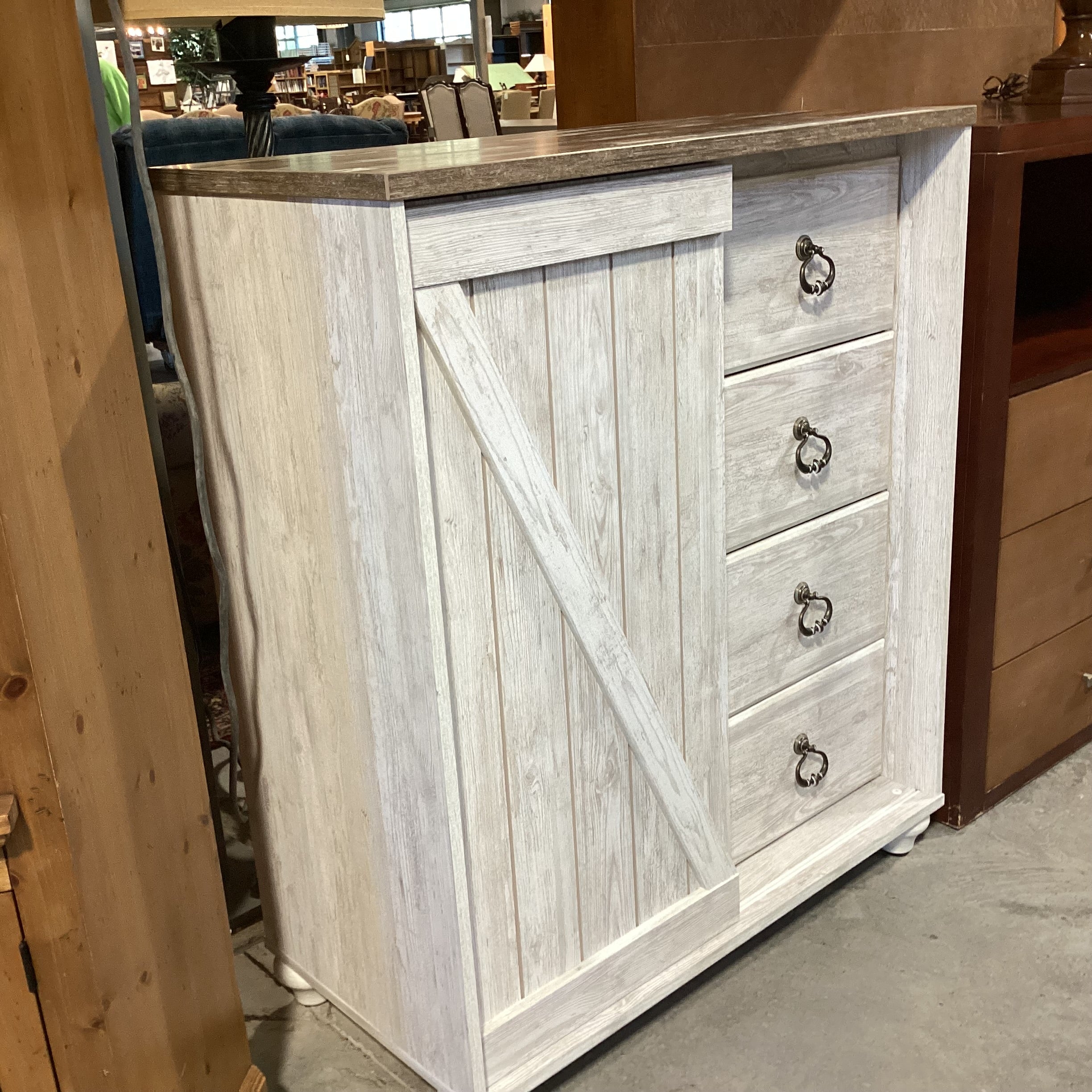 Ashley Furniture Willowton Washed White & Multi Wood Style Laminate 4 Drawer Sliding Door with Shelves Chest Dresser 39.5"x 19.5"x 46.5"
