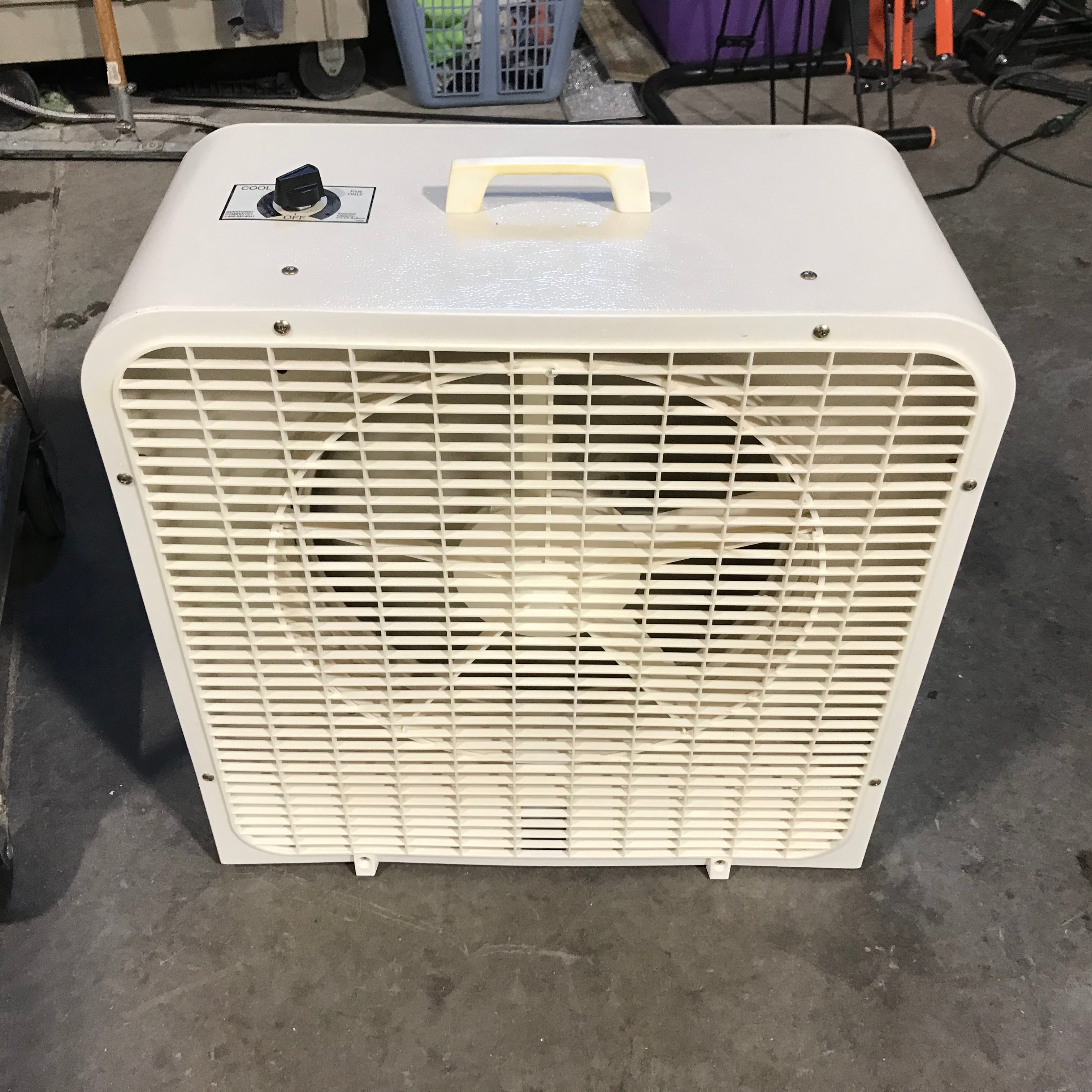 Essick Air Evaporative Air Cooler Model BFC 2000 22"x 10"x 22"