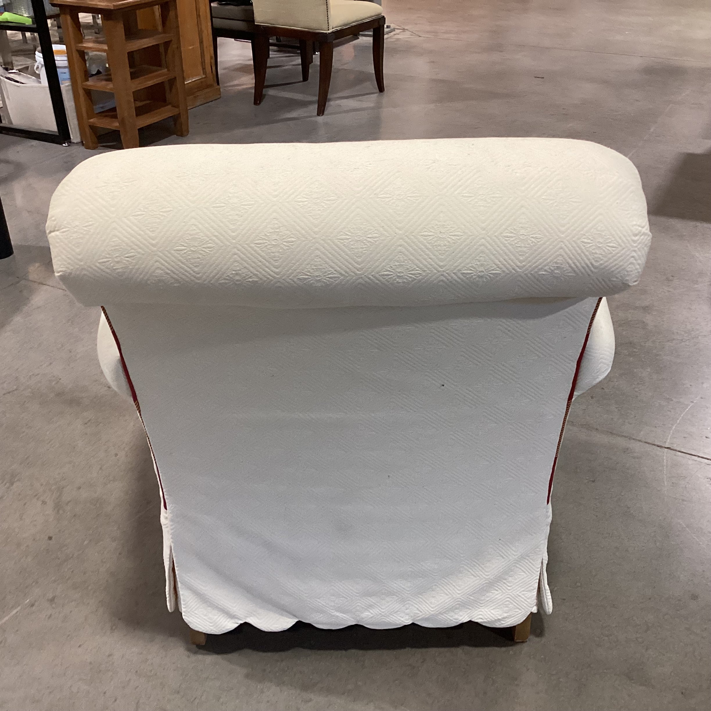 Cotswold Cottage Higland House Custom Cream Raised Diamond Scallop Skirt & Piping Front Castered Chair 36"x 36"x 39"
