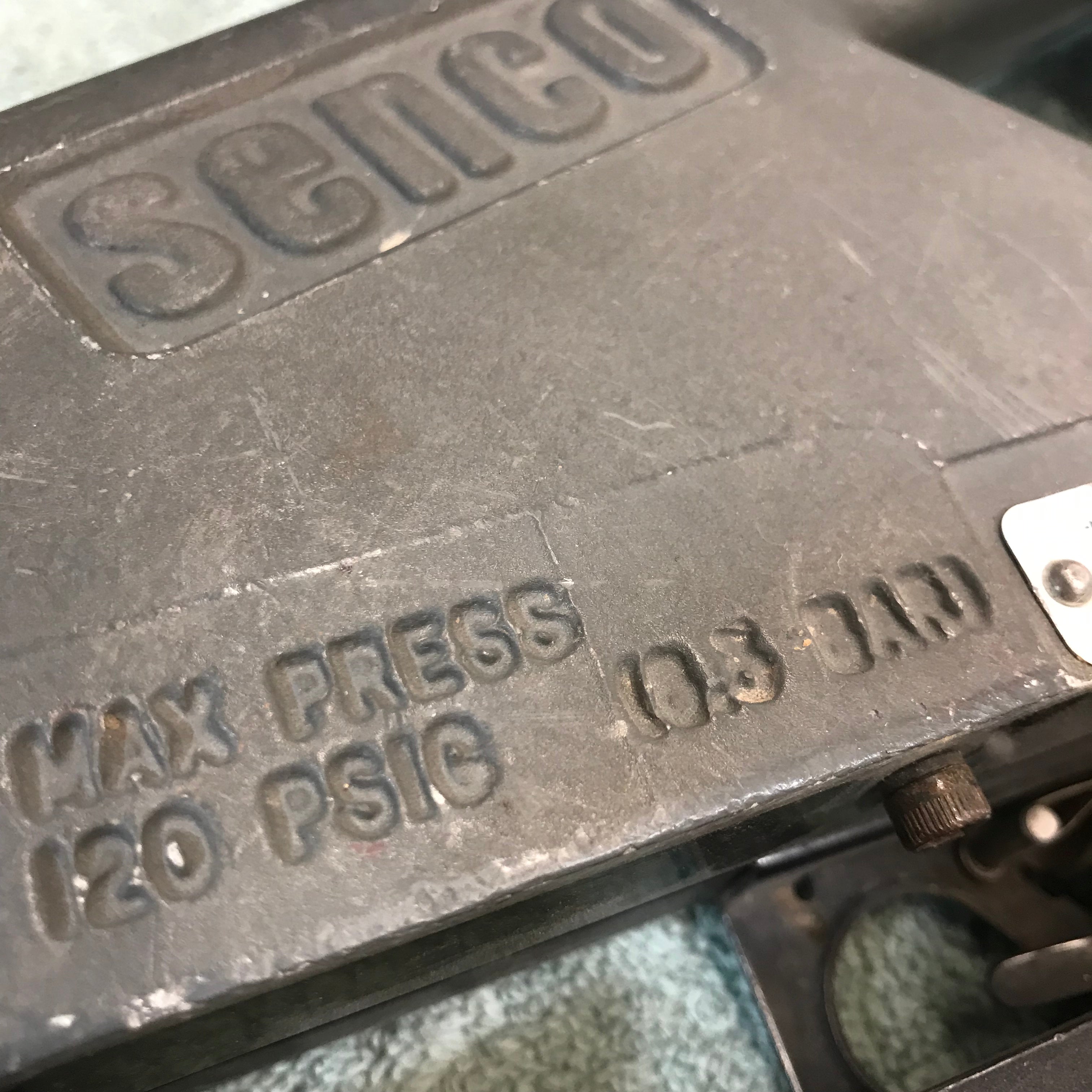 Senco Pneumatic Framing Nailer Model SN IV