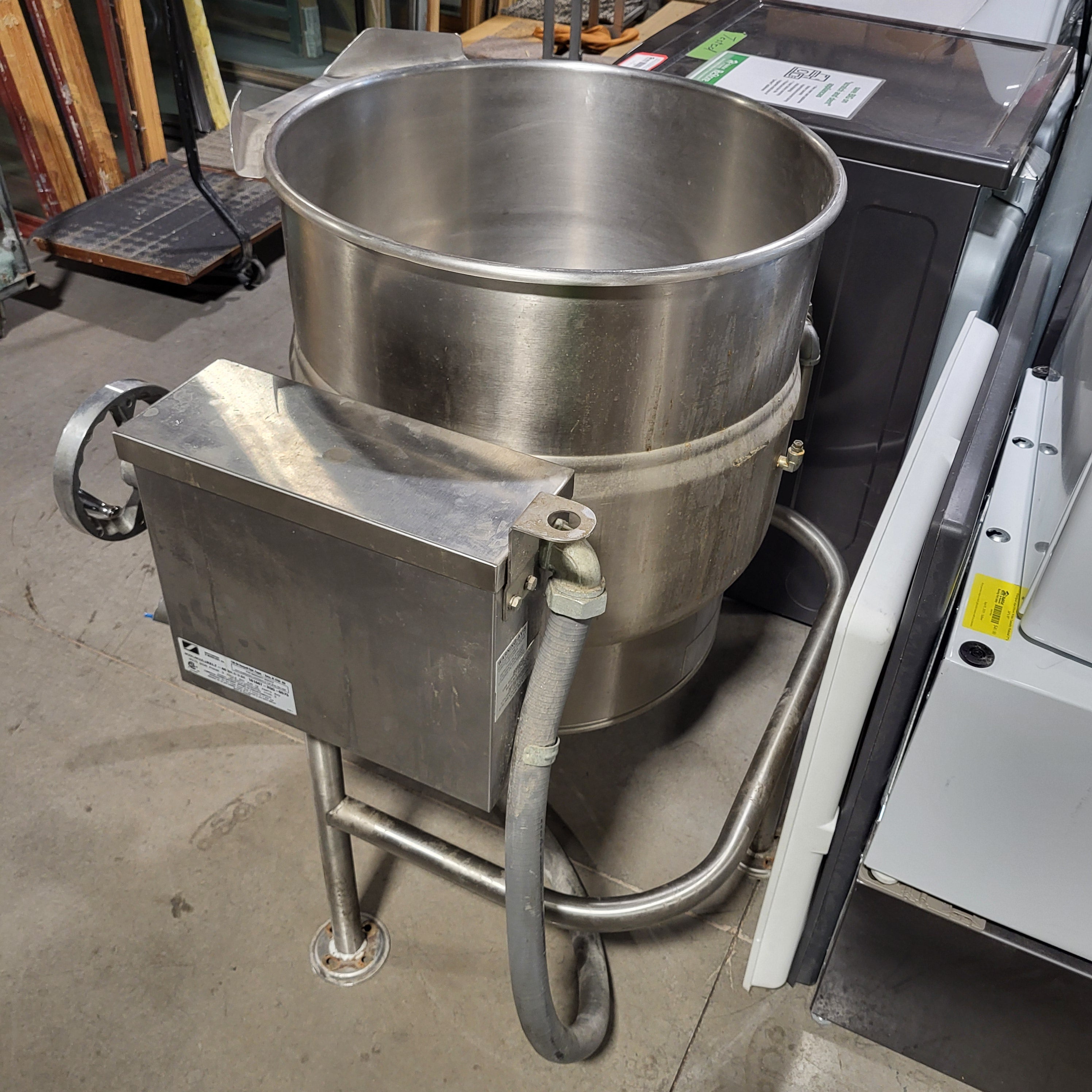 Southbend Industrial Tilting Steam Kettle (SOLD AS IS)