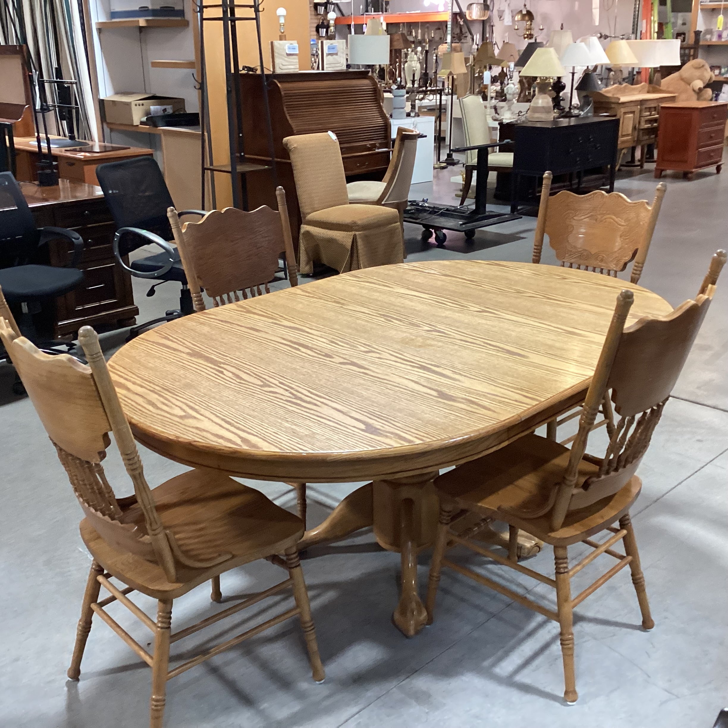 Round to Oval Vintage Oak 1 Leaf Table & 4 Pressed Oak Chairs Dining Set 48" to 72"x 48"x 30.5"