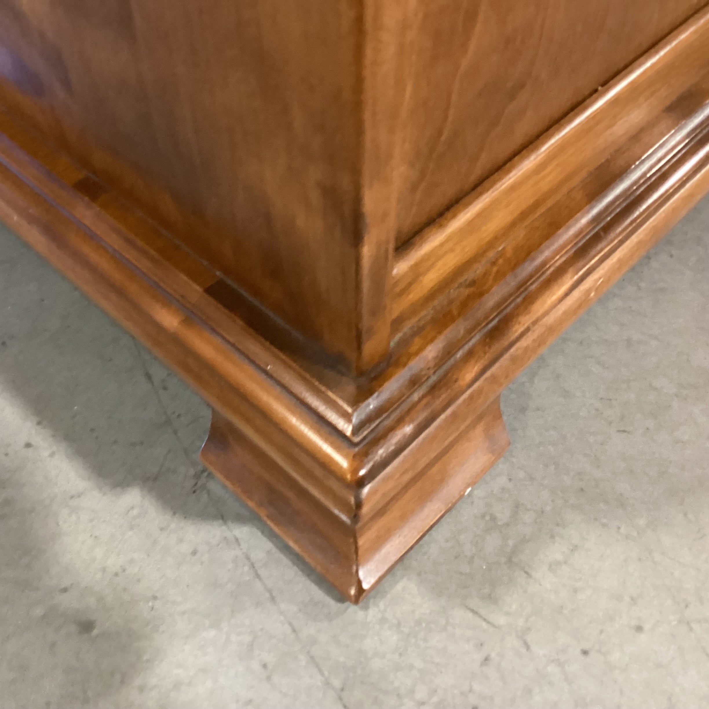 Ethan Allen Finished Maple 2 Door with Brass Pulls & Side Handles End Table 27"x 27"x 20"