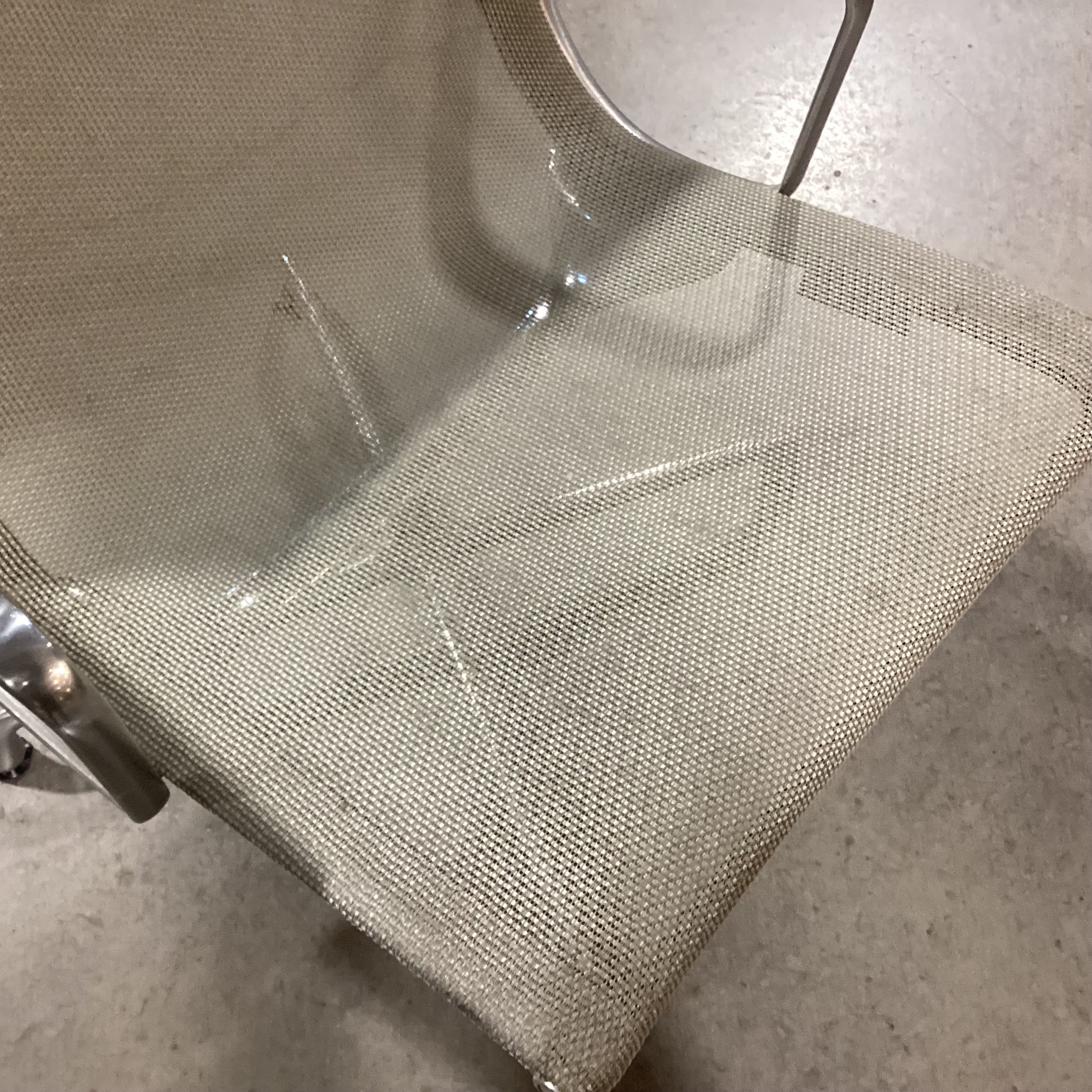 Vintage Eames Grey Mesh & Aluminum Mid Century Modern Office Chair 25"x 27"x 35"