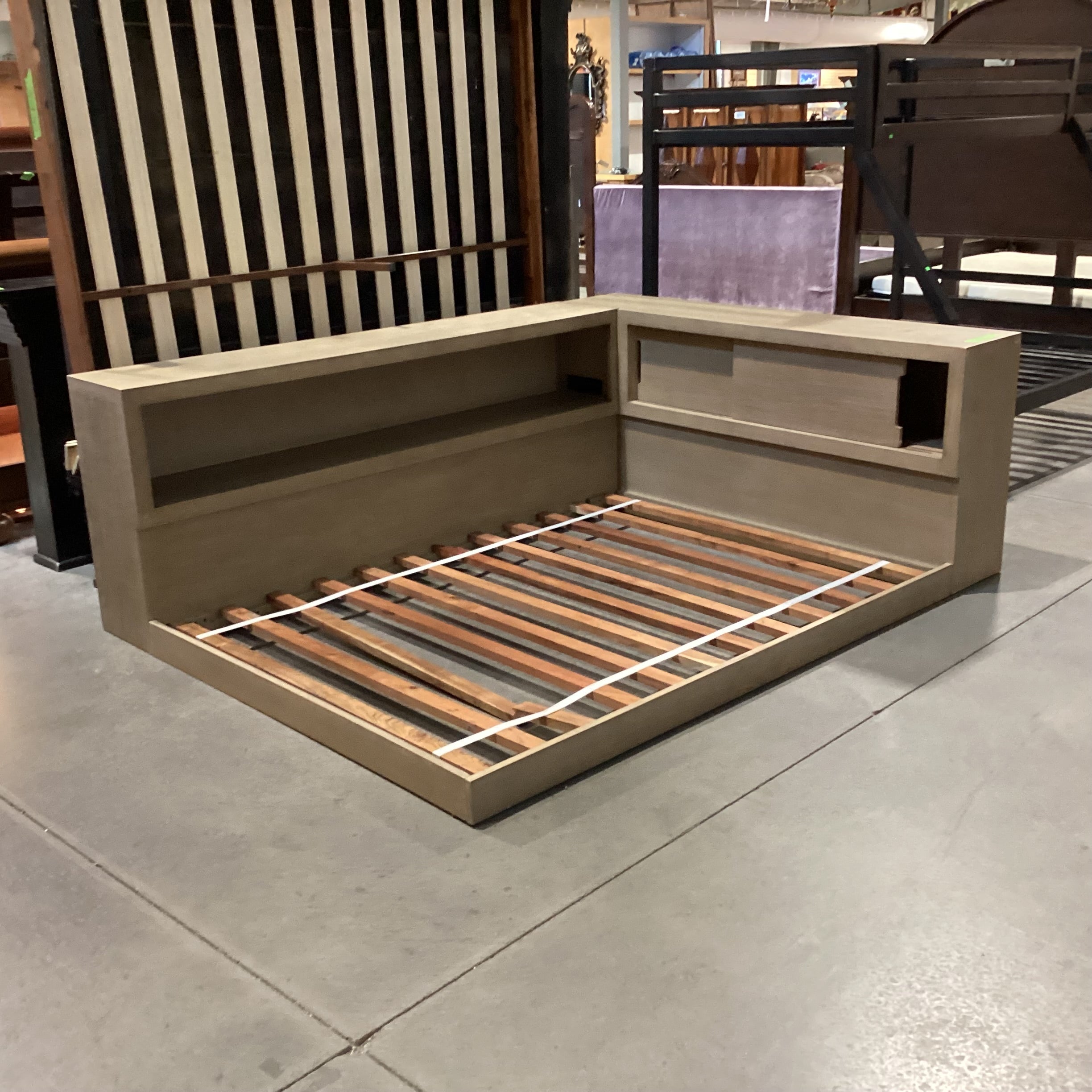 FULL Pottery Barn Costa Platform Solid Wood Bed Set 66.5"x 87.5"x 30"