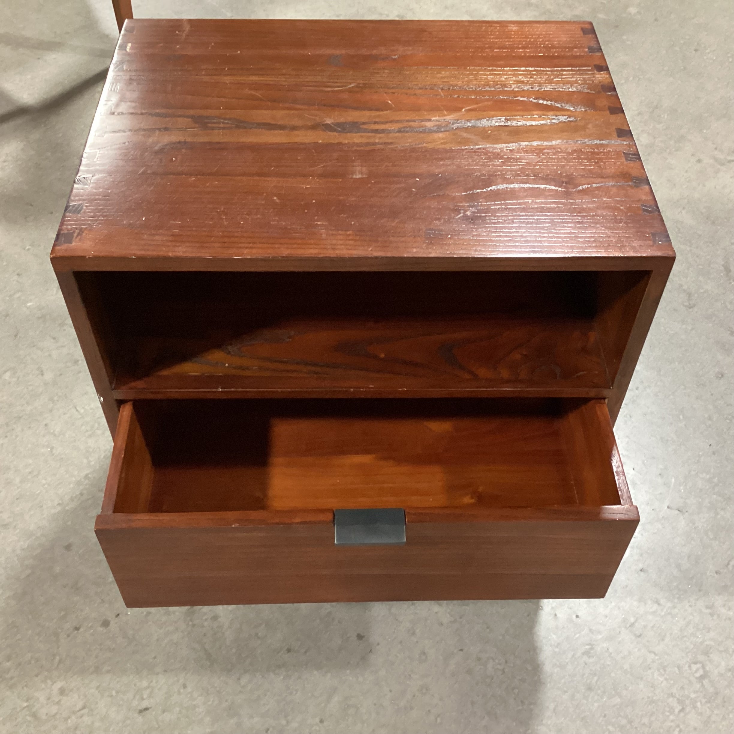 Solid Wood Dovetail Edge Notching & Metal 1 Drawer with Cubby Nightstand 23"x 17"x 24.5"