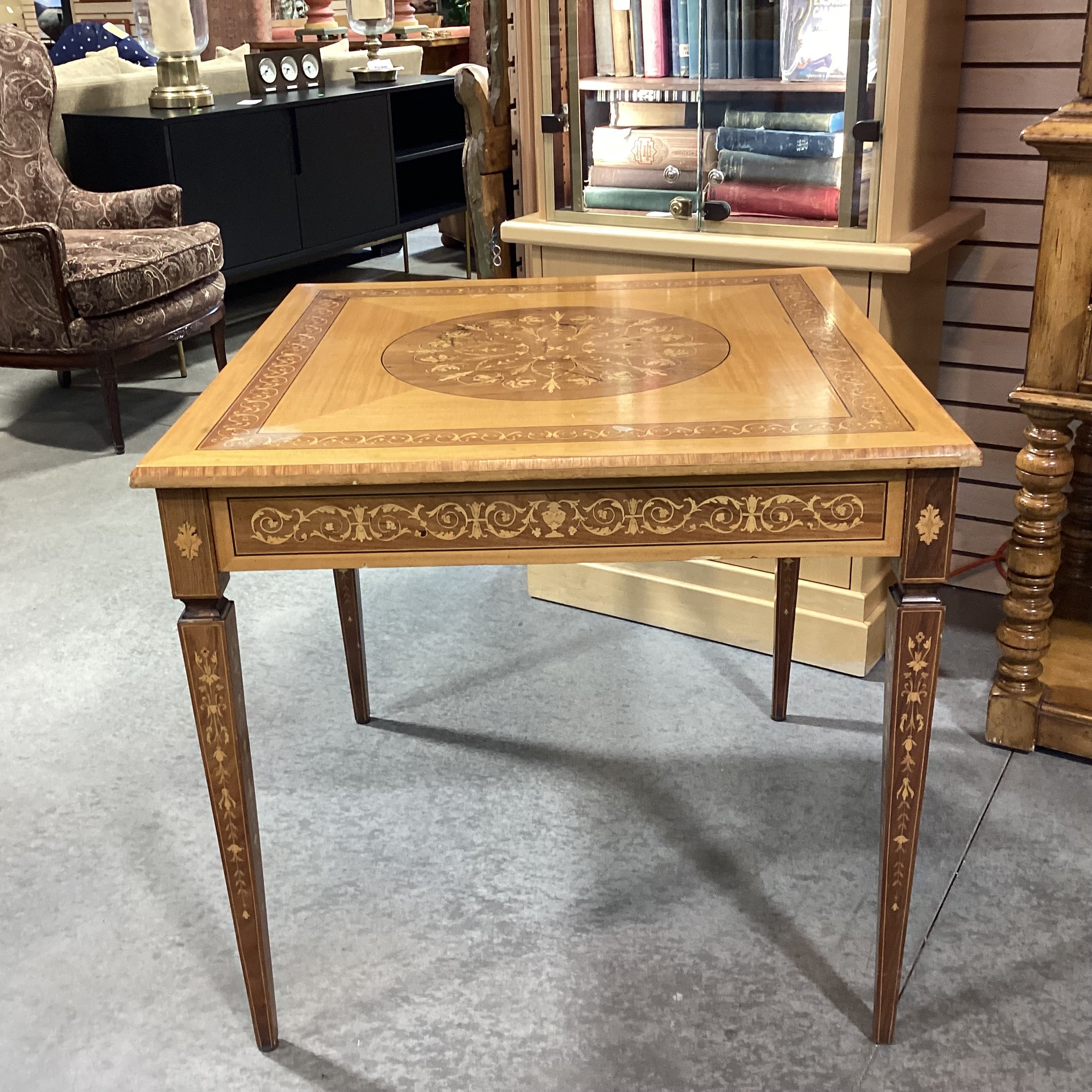 Vintage Ornate Inlay Veneer Accent Table 32"x 32"x 30"
