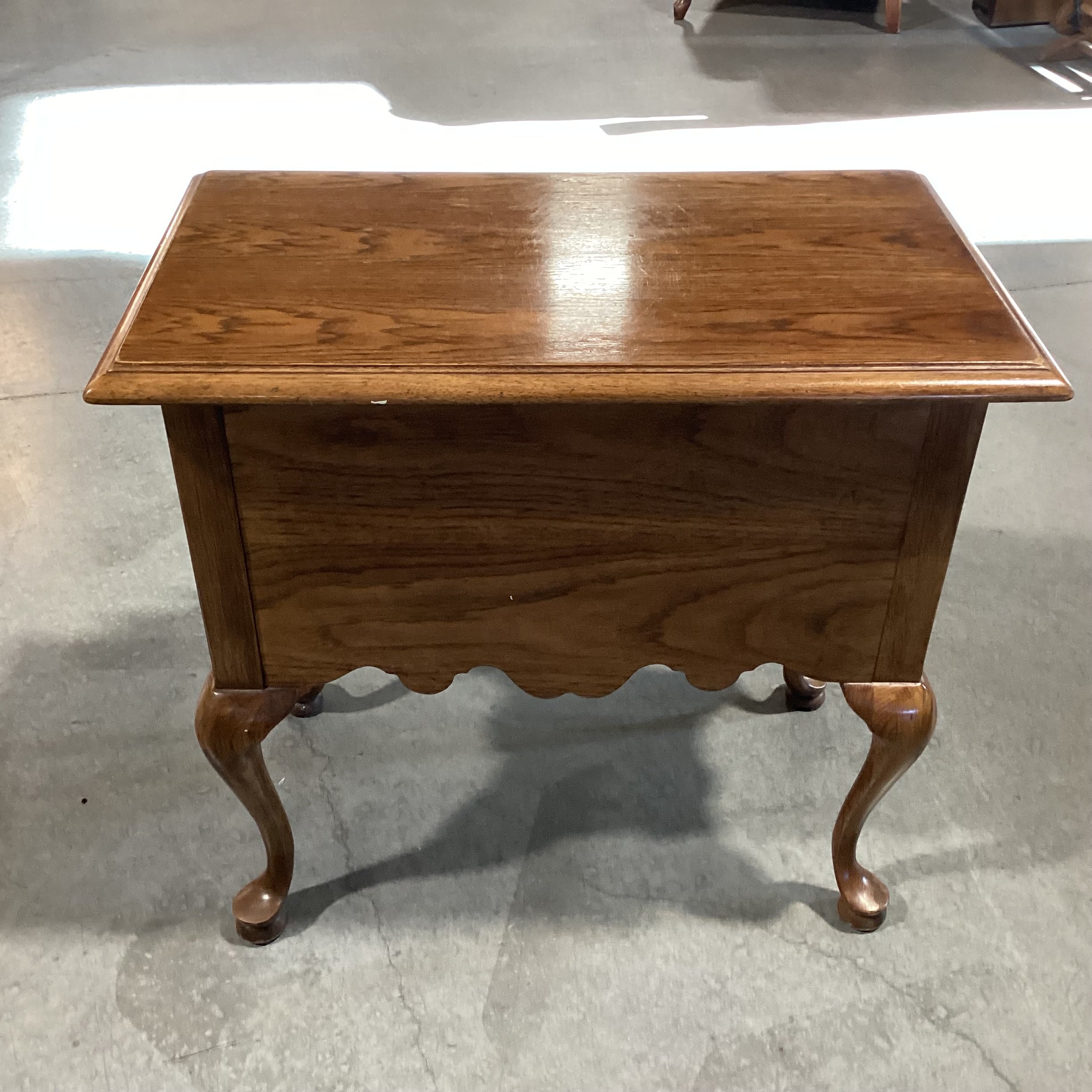 Thomasville Carved Wood Bowed Legs 2 Drawer with Brass Pulls End Table 29"x 17"x 27"