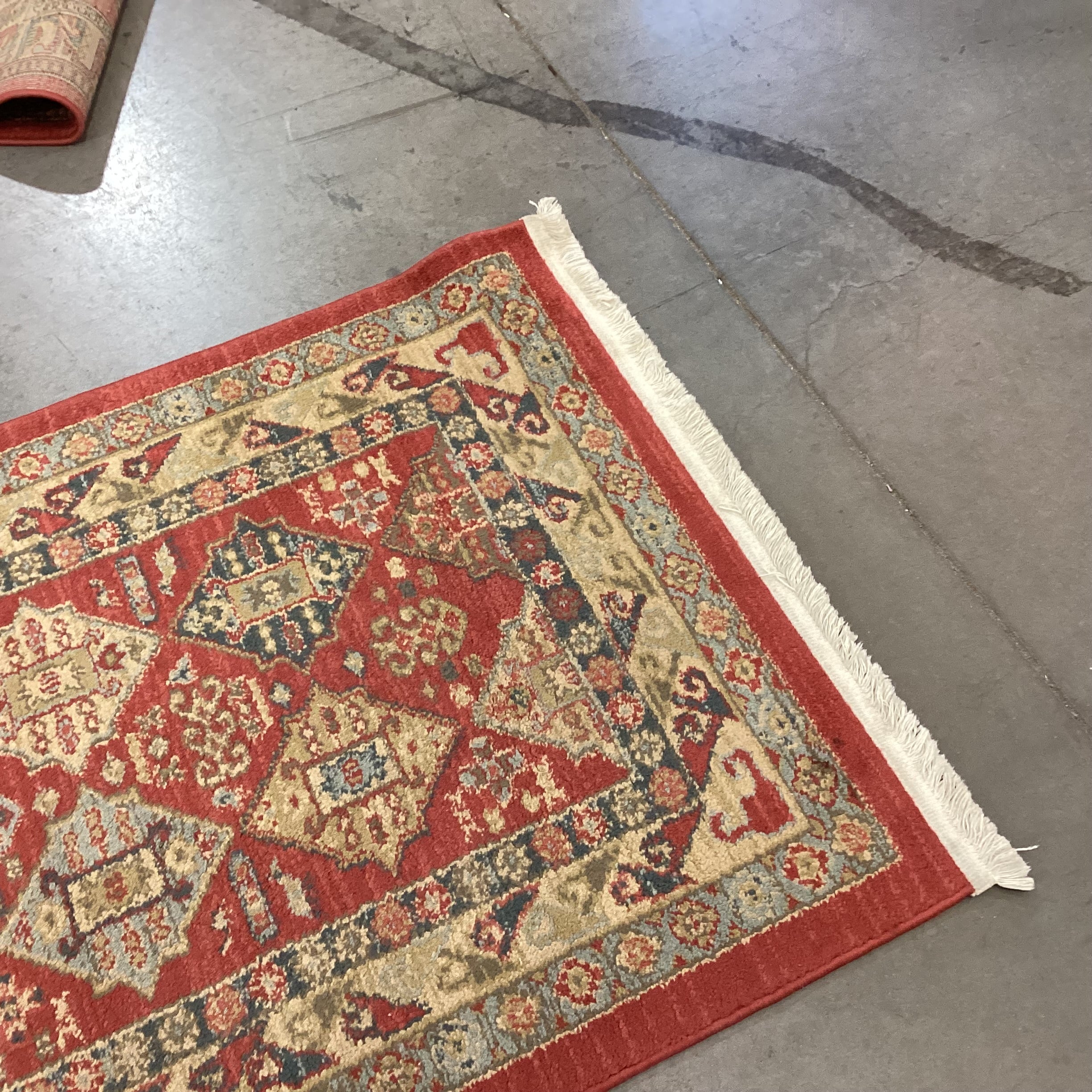 Unique Loom Serapi Collection Red Gold Poly Runner Rug 2' 8"x 6' 8"