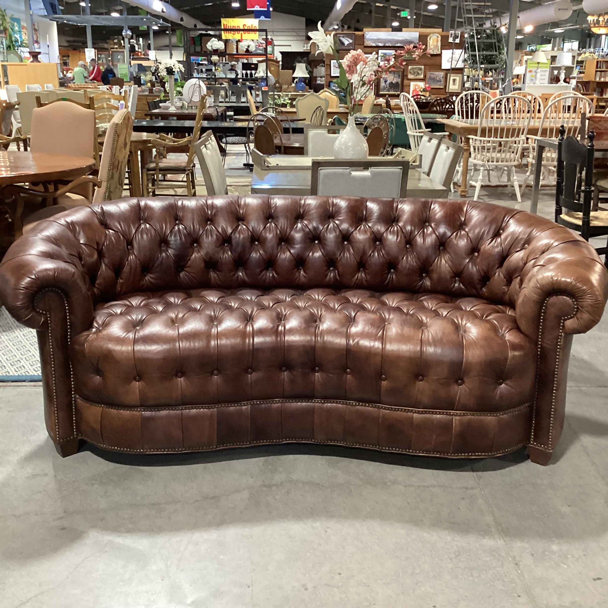 Henredon Rolled Arm English Style Button Tufted Leather Nailhead Sofa 87"x 44"x 33"