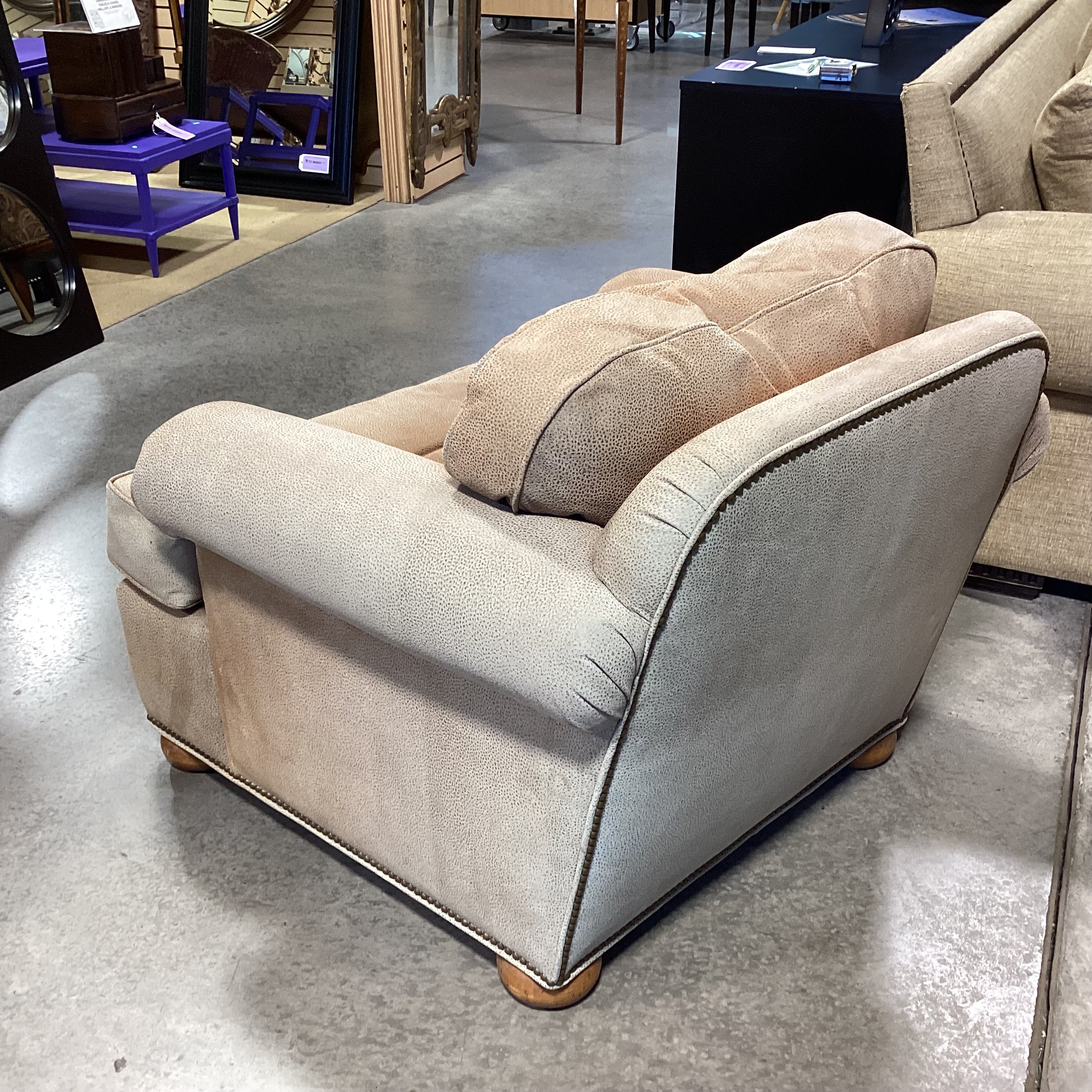 D Langston Tan Textured Leather Nailhead Down Mix Chair 40"x 38"x 30"