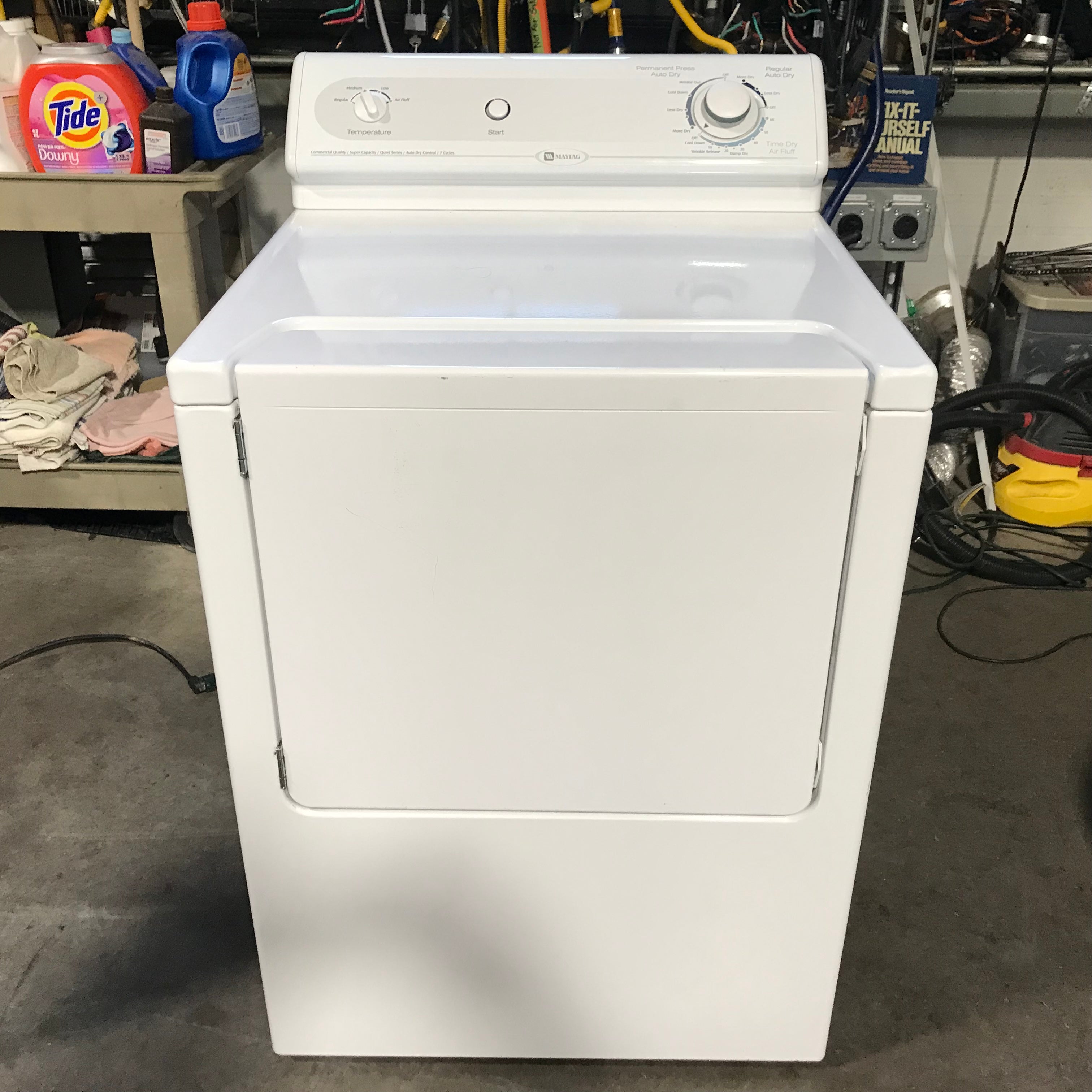 Maytag White Front Load Electric Dryer 27"x 28"x 44"