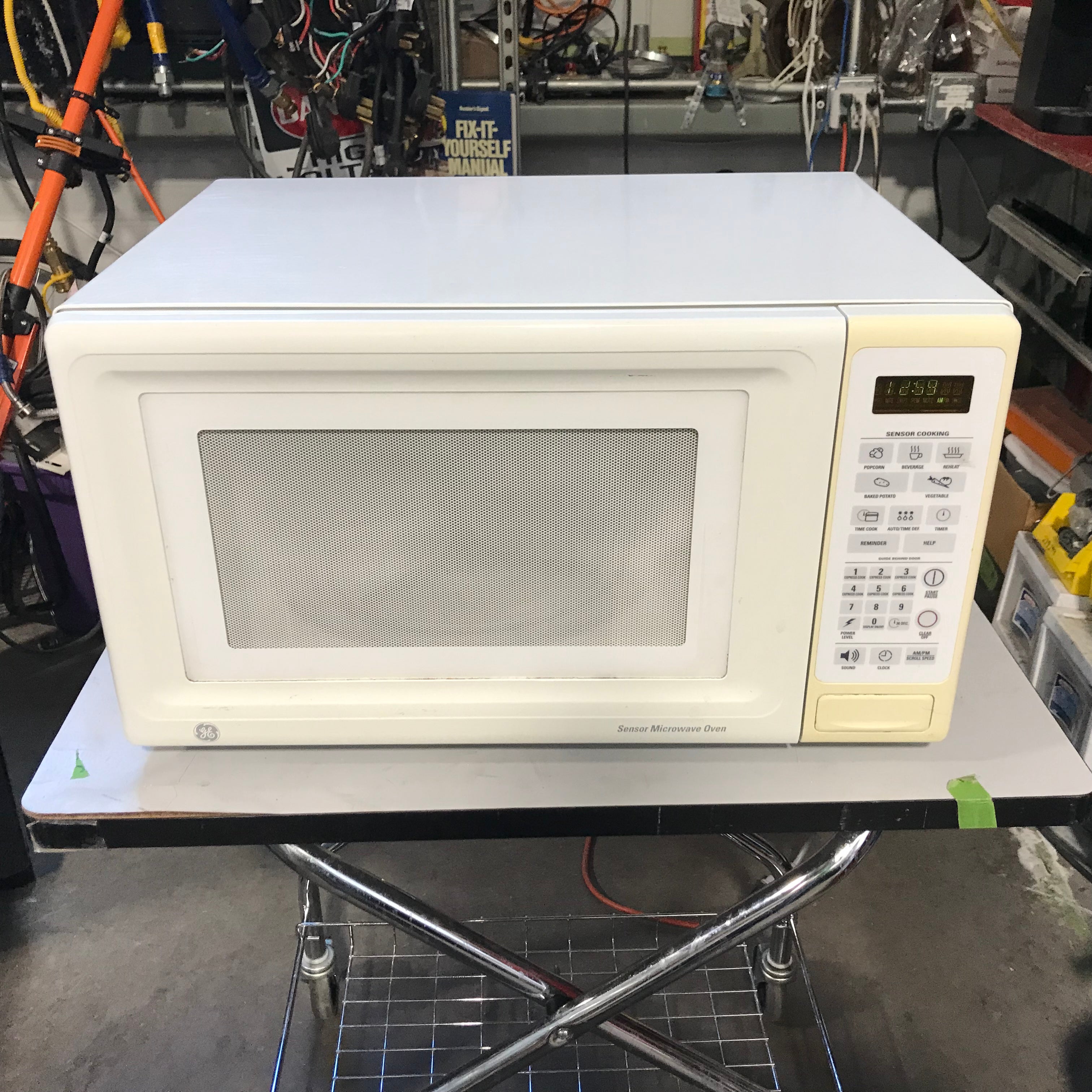 GE White Counter-Top Microwave 22"x 17"x 12.5"