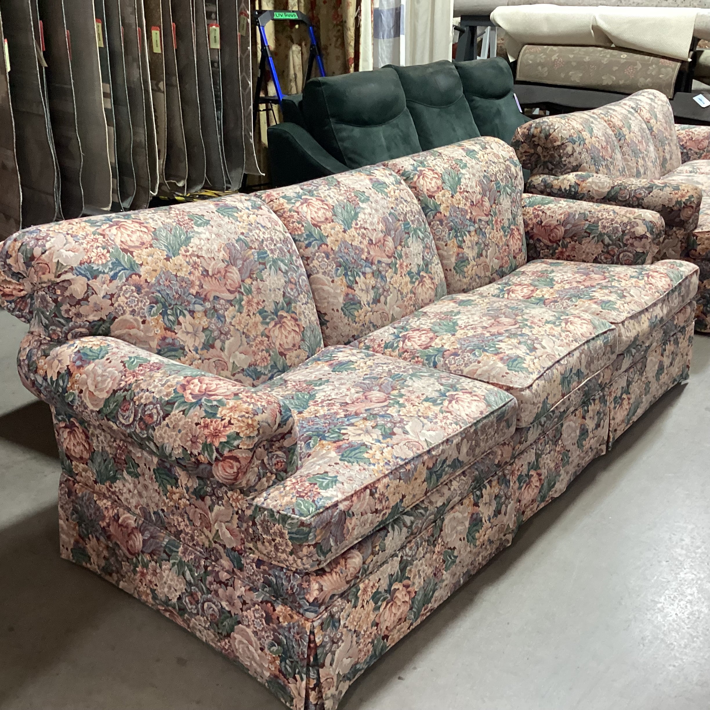 Ethan Allen Burgundy Green Cream Floral Sofa 90"x 38"x 33"