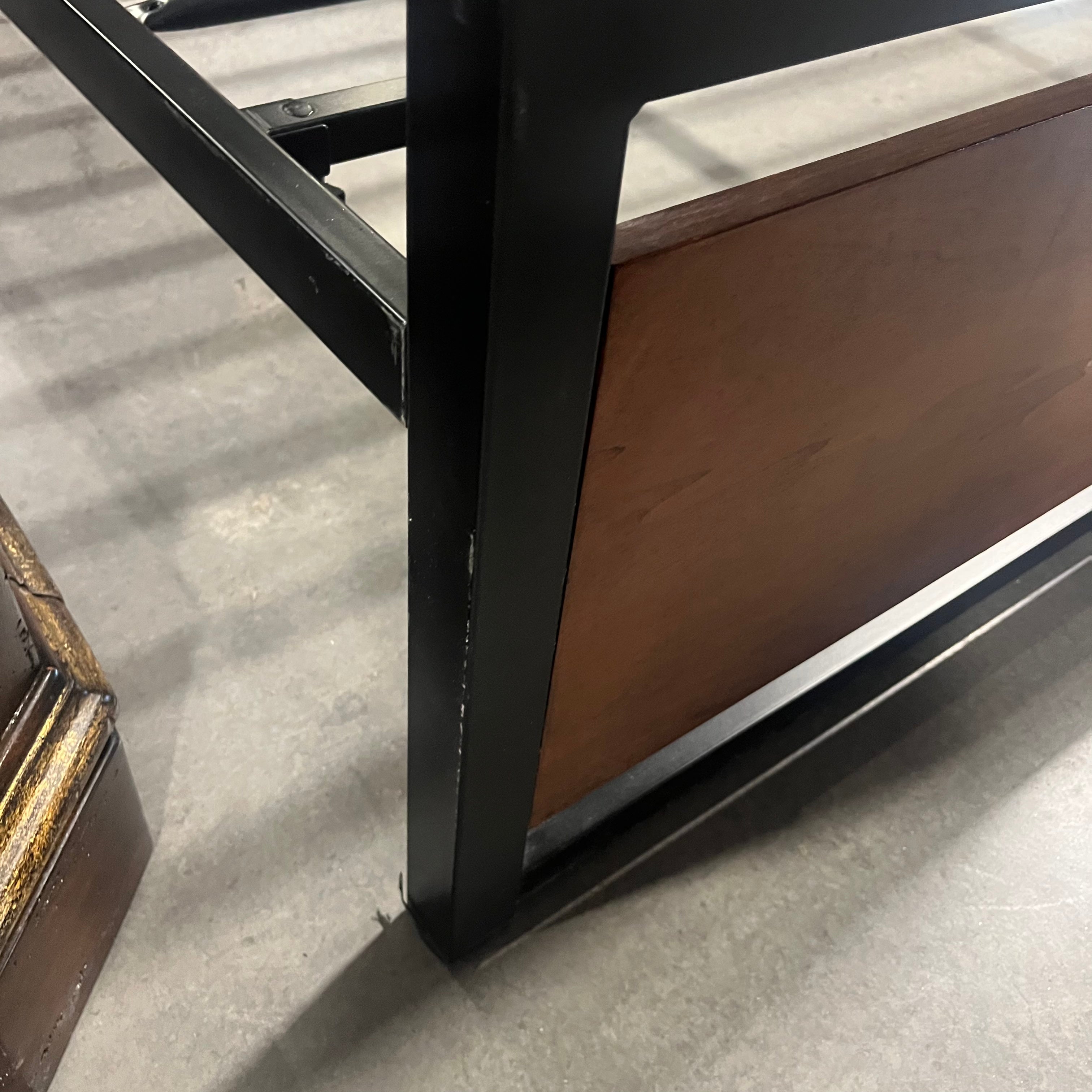 King Metal & Solid Wood with Dark Finish 77.5"x 83.5"x 39.5"