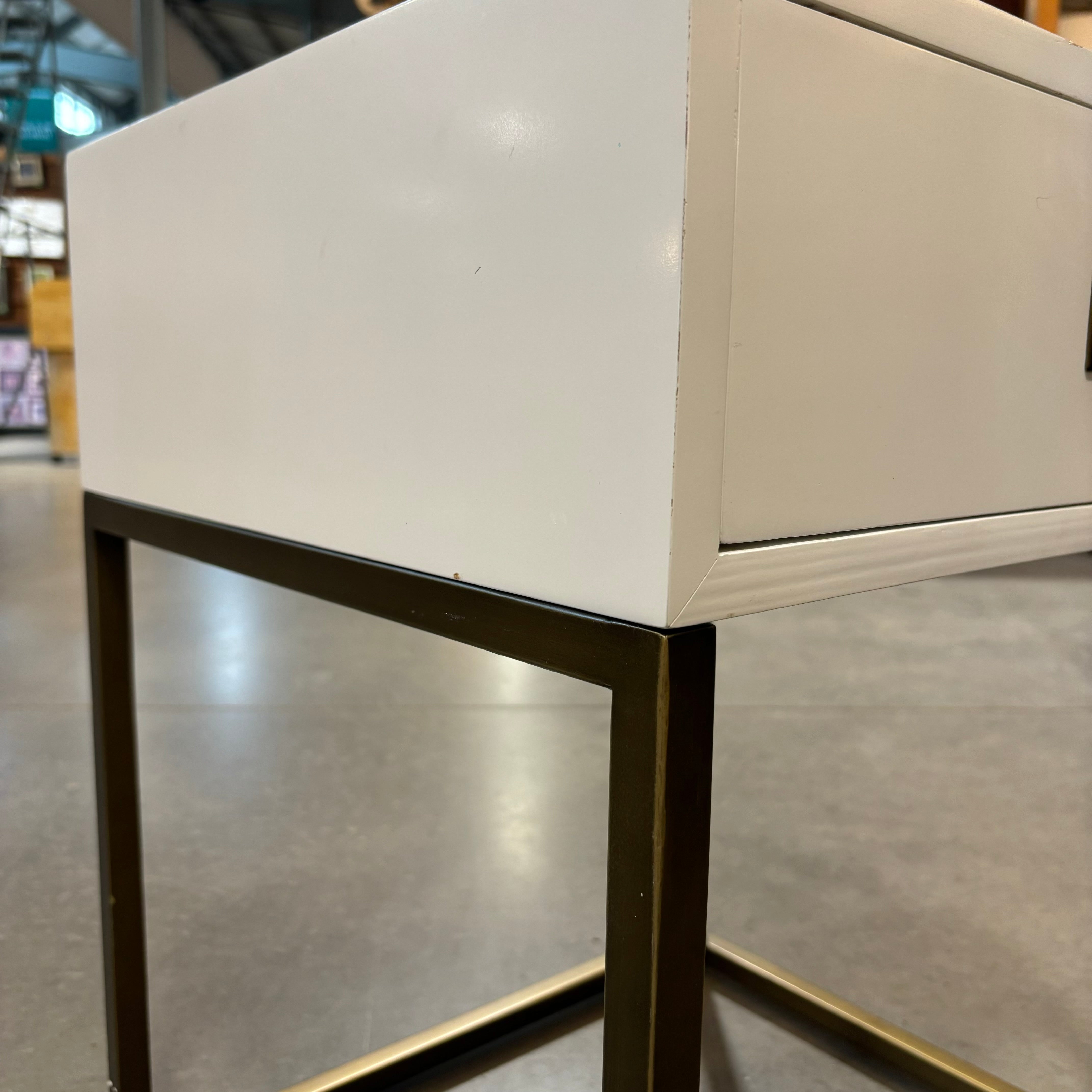 Restoration Hardware Teen Waxed White Finish & Metal 1 Drawer Nightstand 20"x 18"x 24"