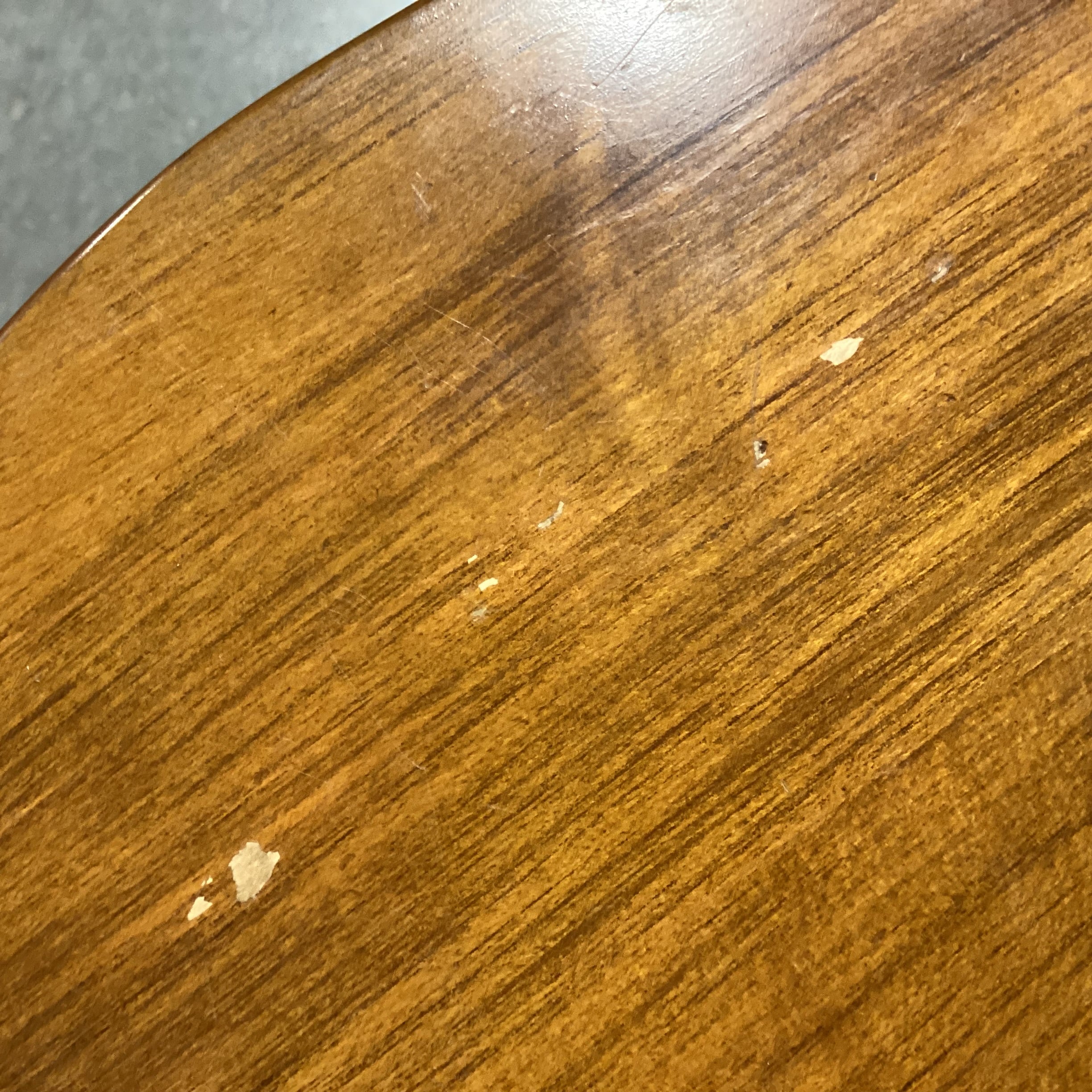 Sarreid Made in Italy Oval Top Finished Carved Wood 1 Drawer Accent Table 35.5"x 20"x 28"